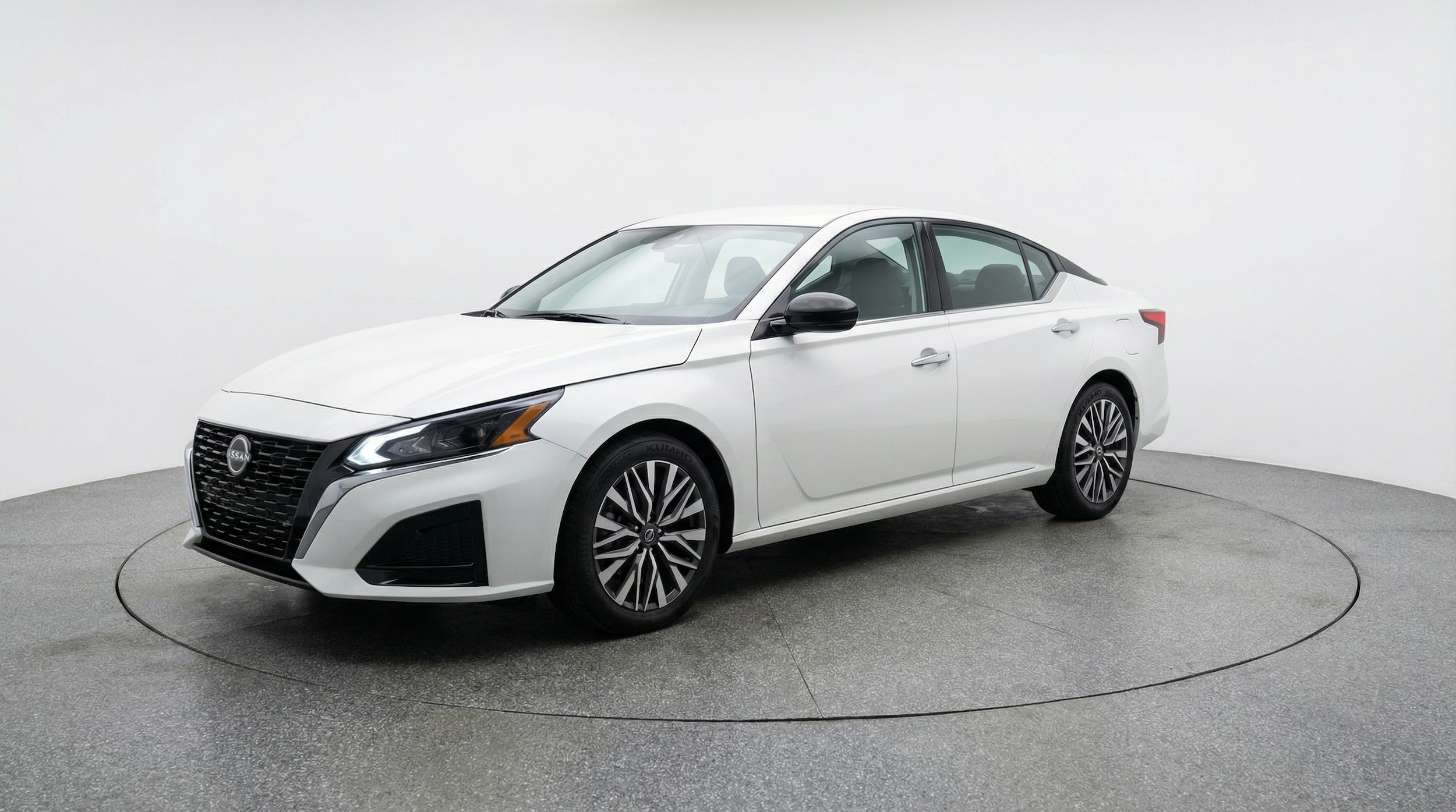 Thumbnail: 2025 Nissan Altima - 3