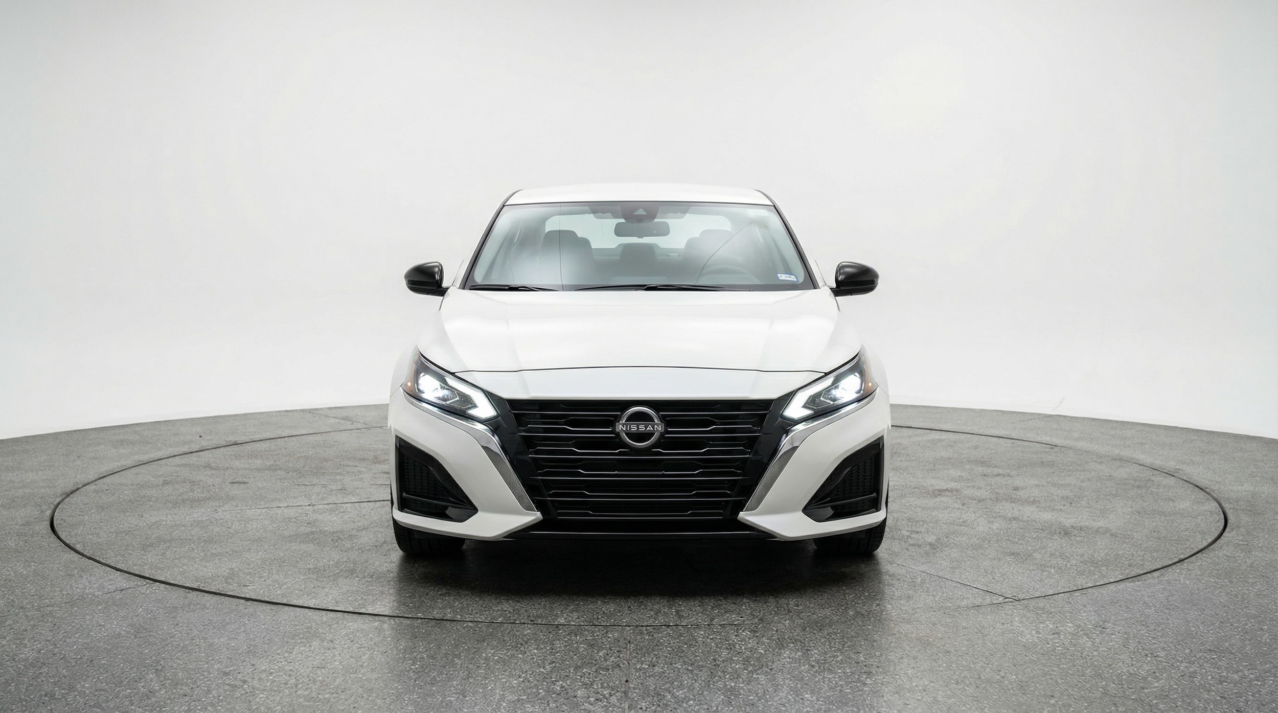 Thumbnail: 2025 Nissan Altima - 2