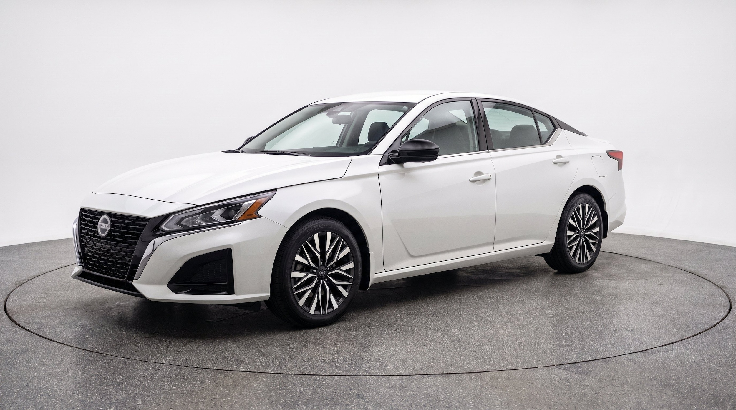 Thumbnail: 2025 Nissan Altima - 3