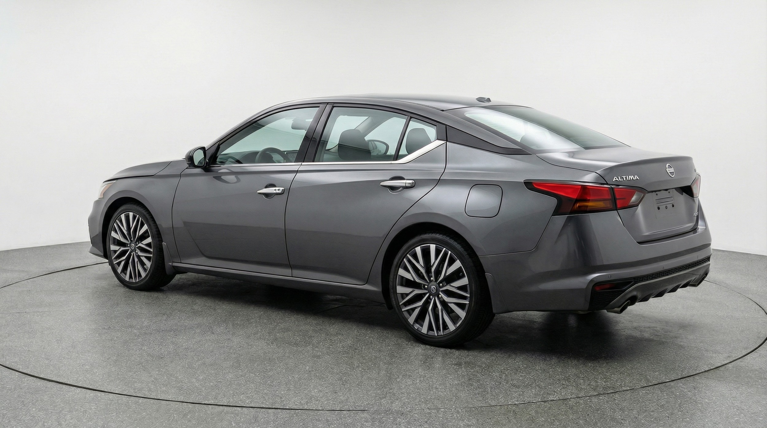 Thumbnail: 2025 Nissan Altima - 5