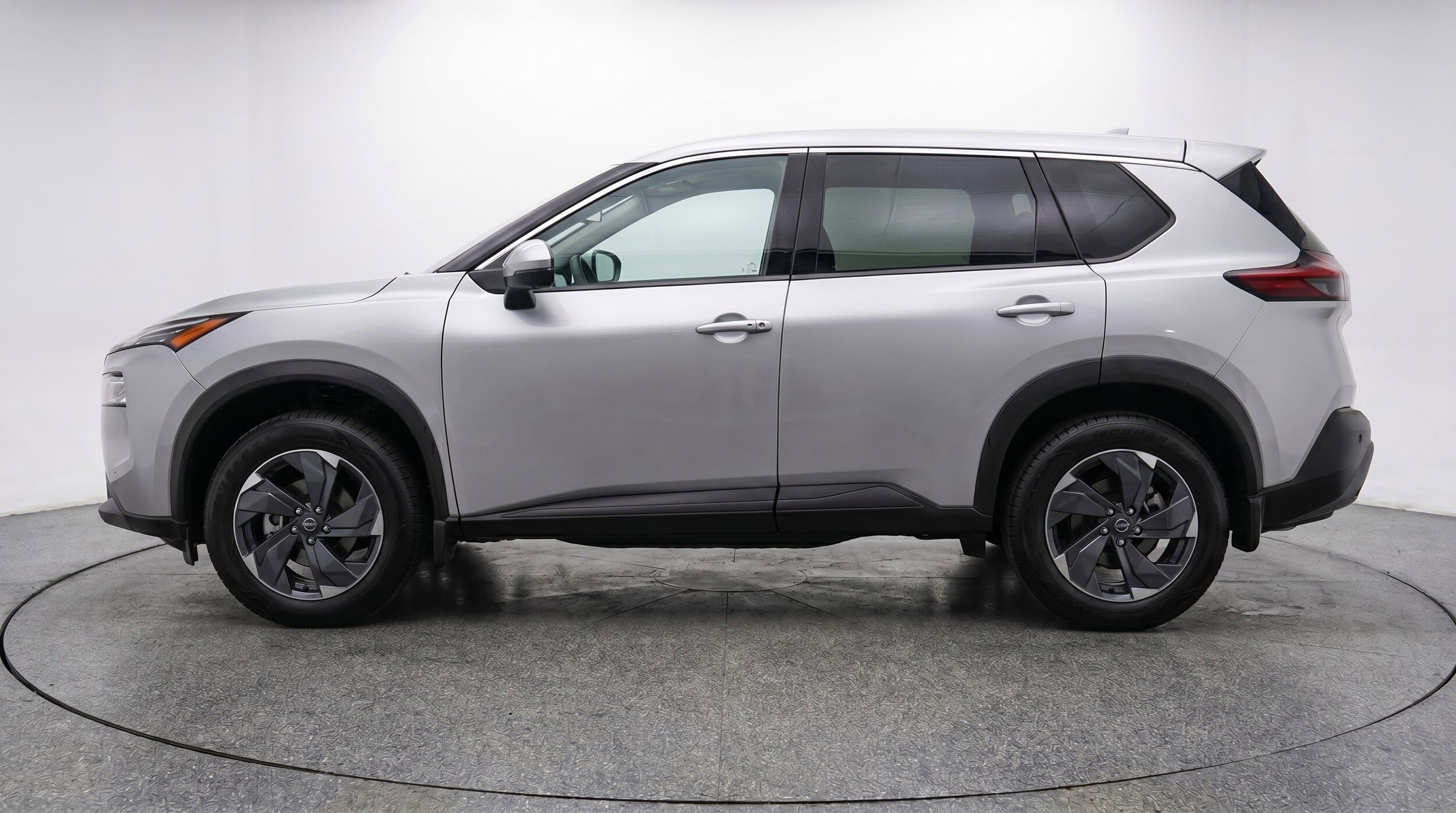 Thumbnail: 2025 Nissan Rogue - 5