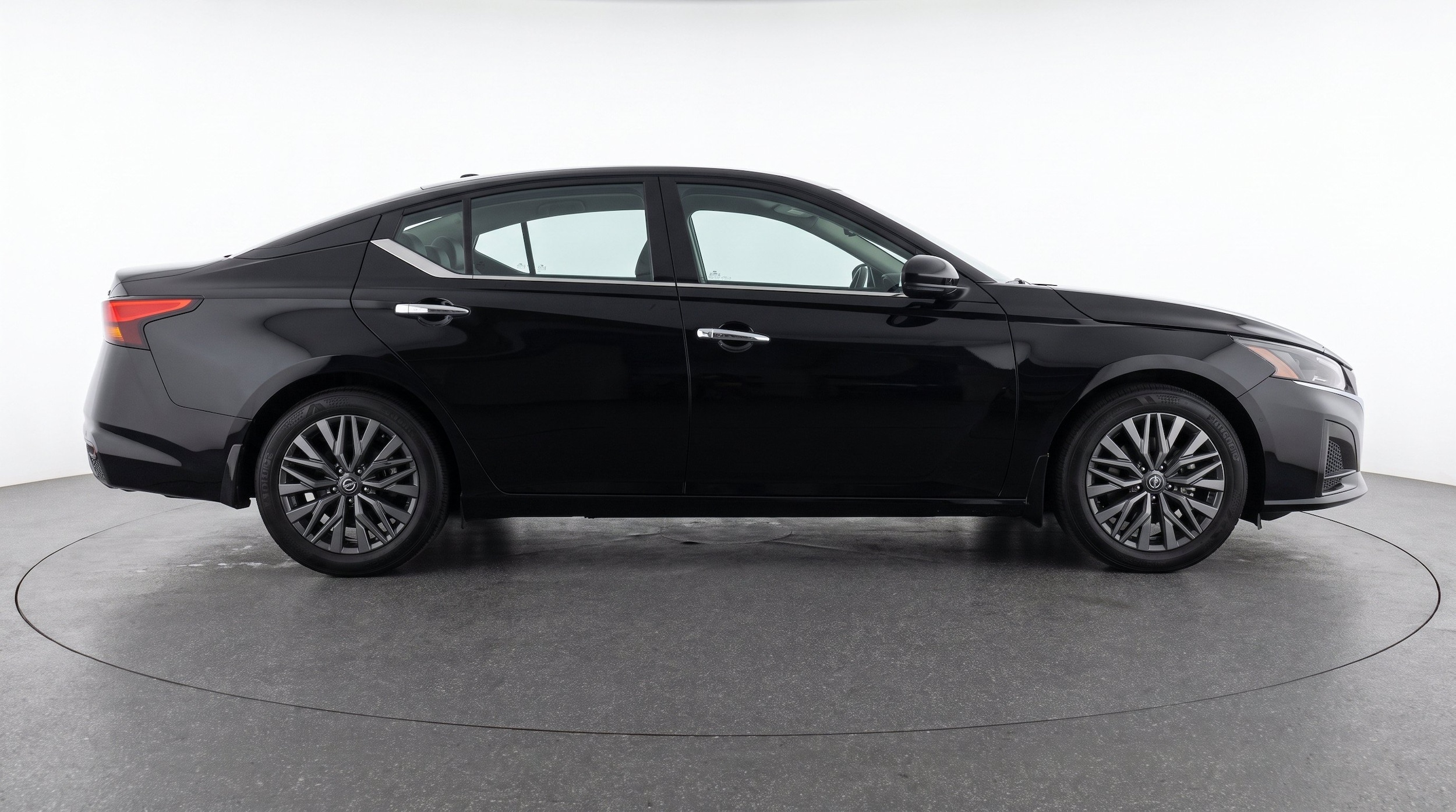 Thumbnail: 2025 Nissan Altima - 11