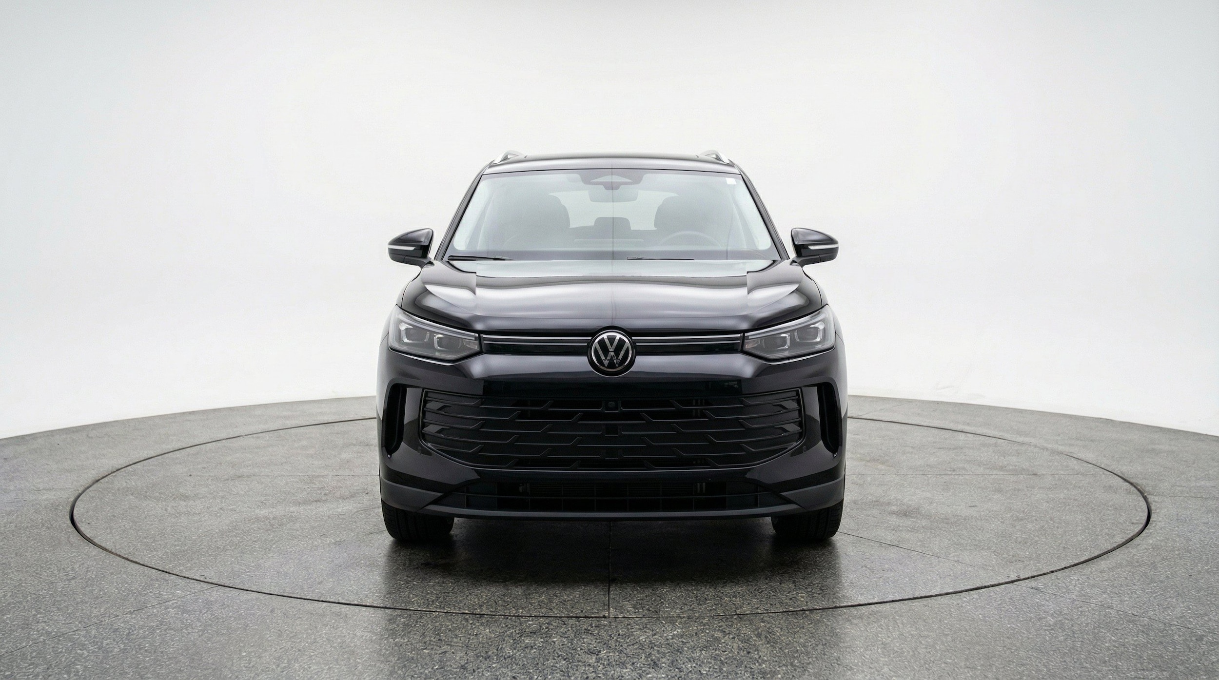 Thumbnail: 2026 Volkswagen Tiguan - 2
