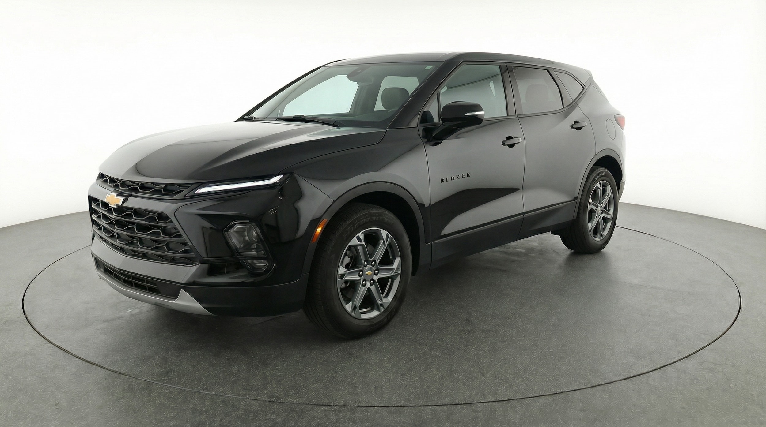 Thumbnail: 2025 Chevrolet Blazer - 3