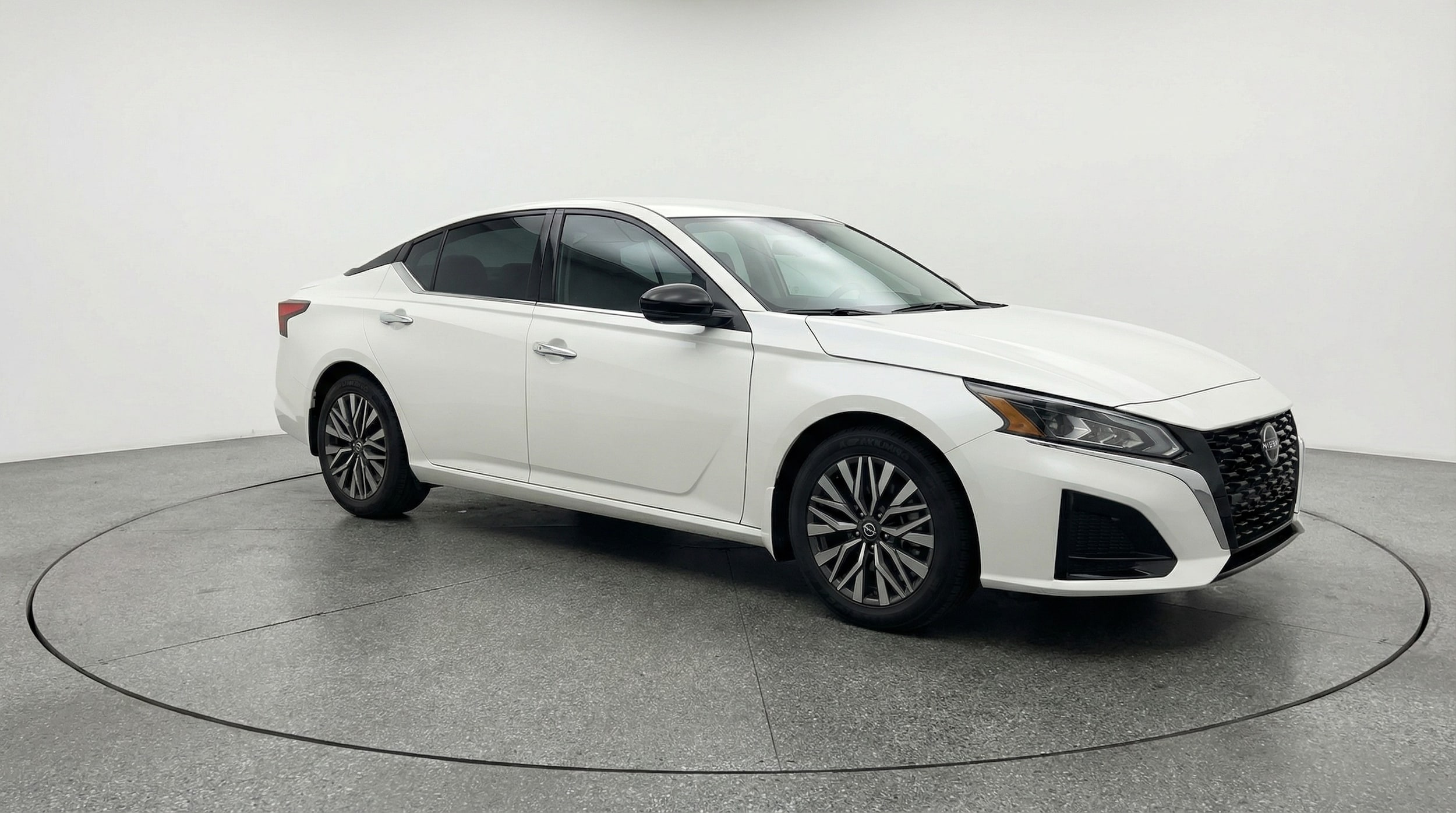 Thumbnail: 2025 Nissan Altima - 1