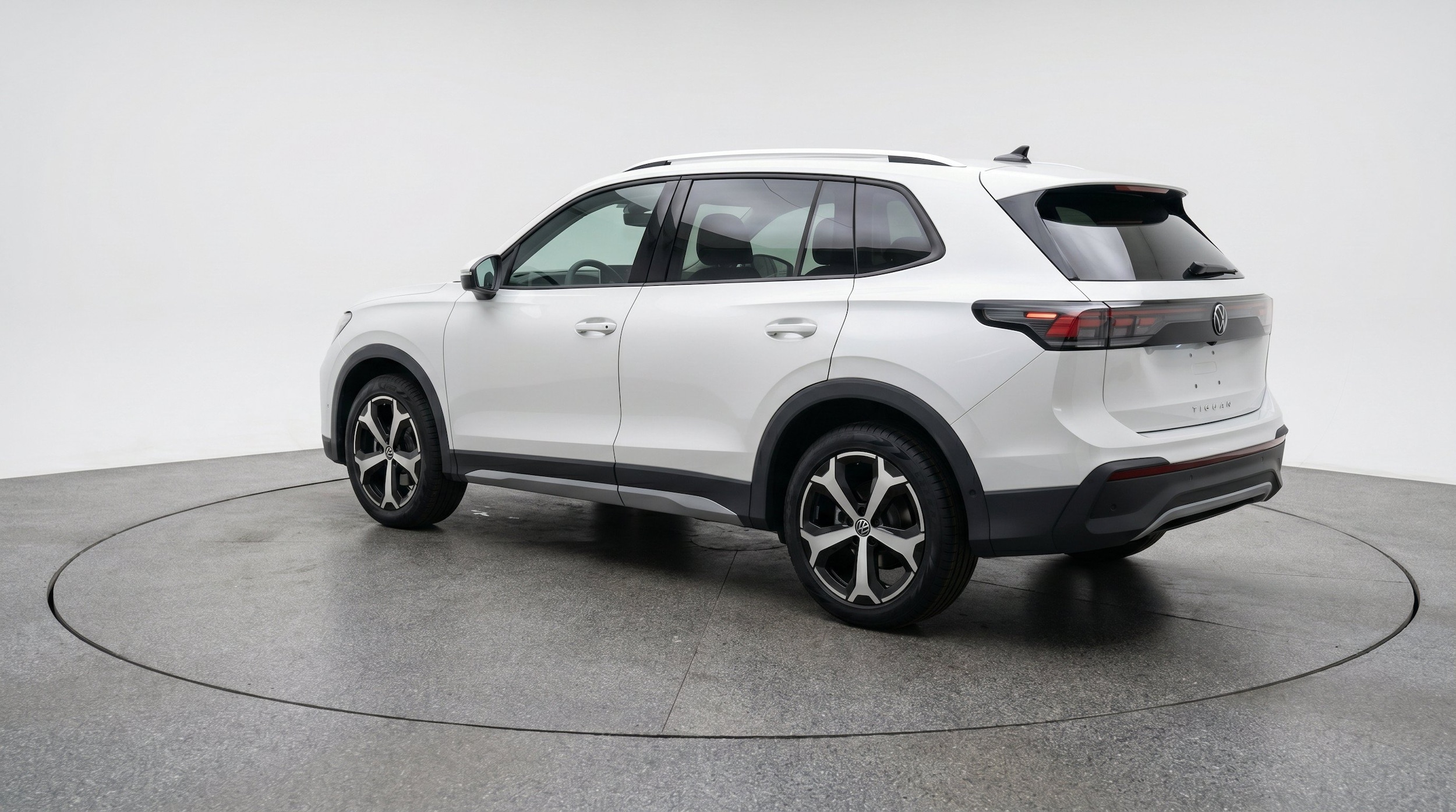 Thumbnail: 2026 Volkswagen Tiguan - 6