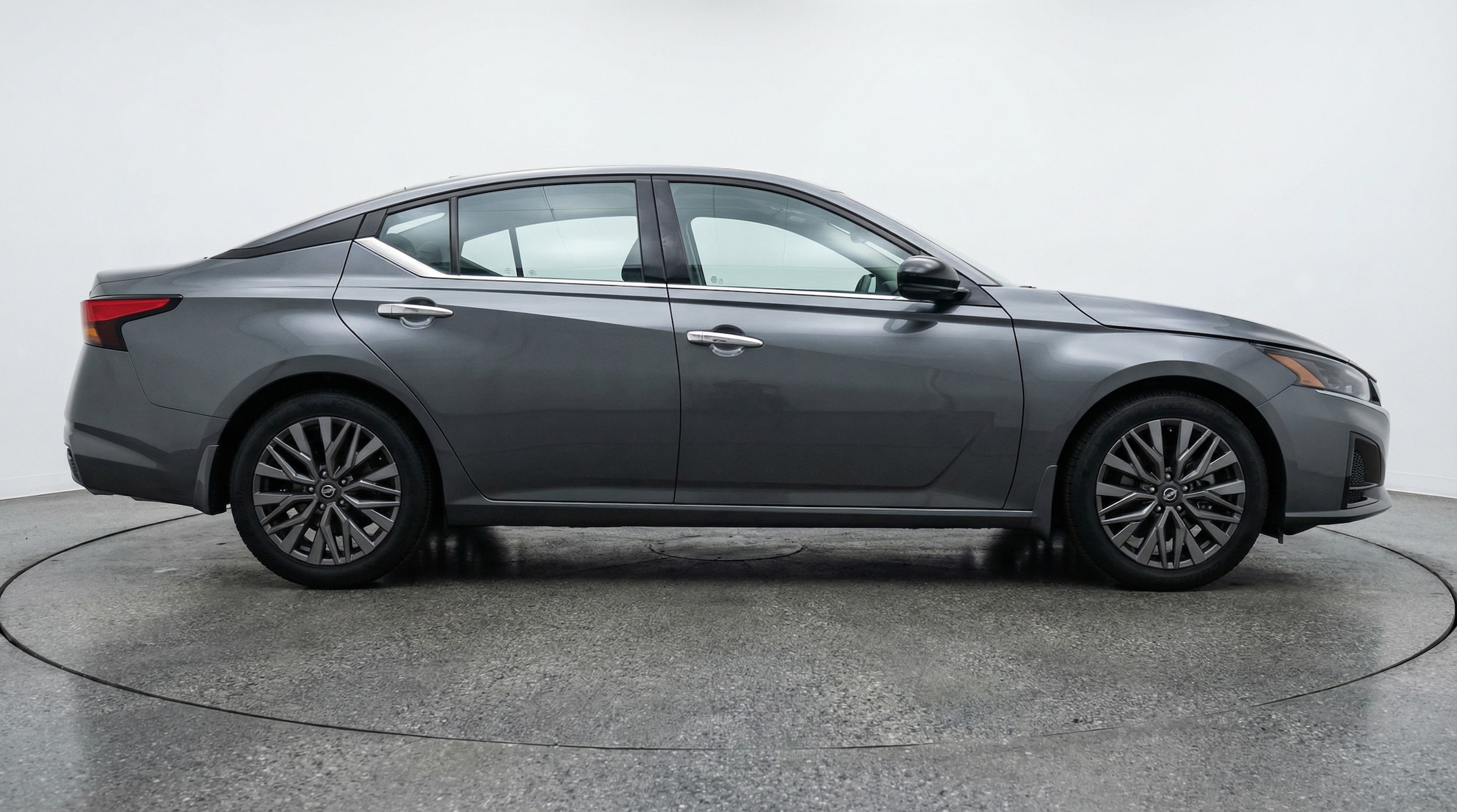 Thumbnail: 2025 Nissan Altima - 8