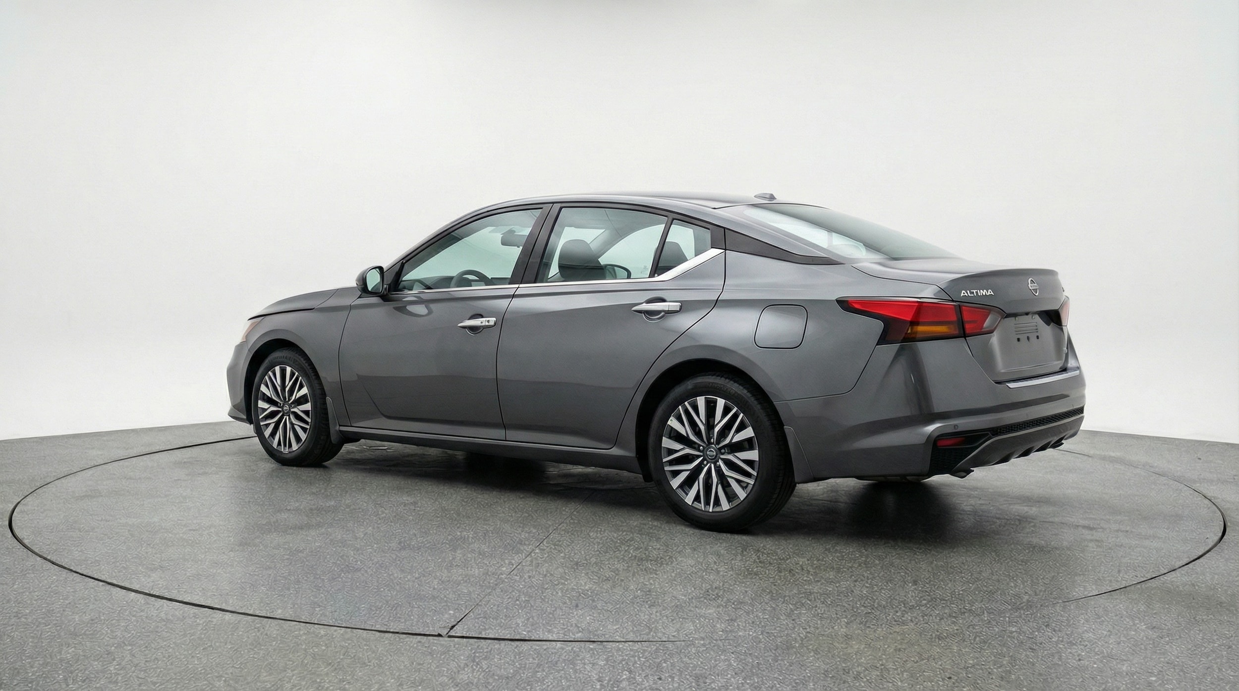 Thumbnail: 2025 Nissan Altima - 5
