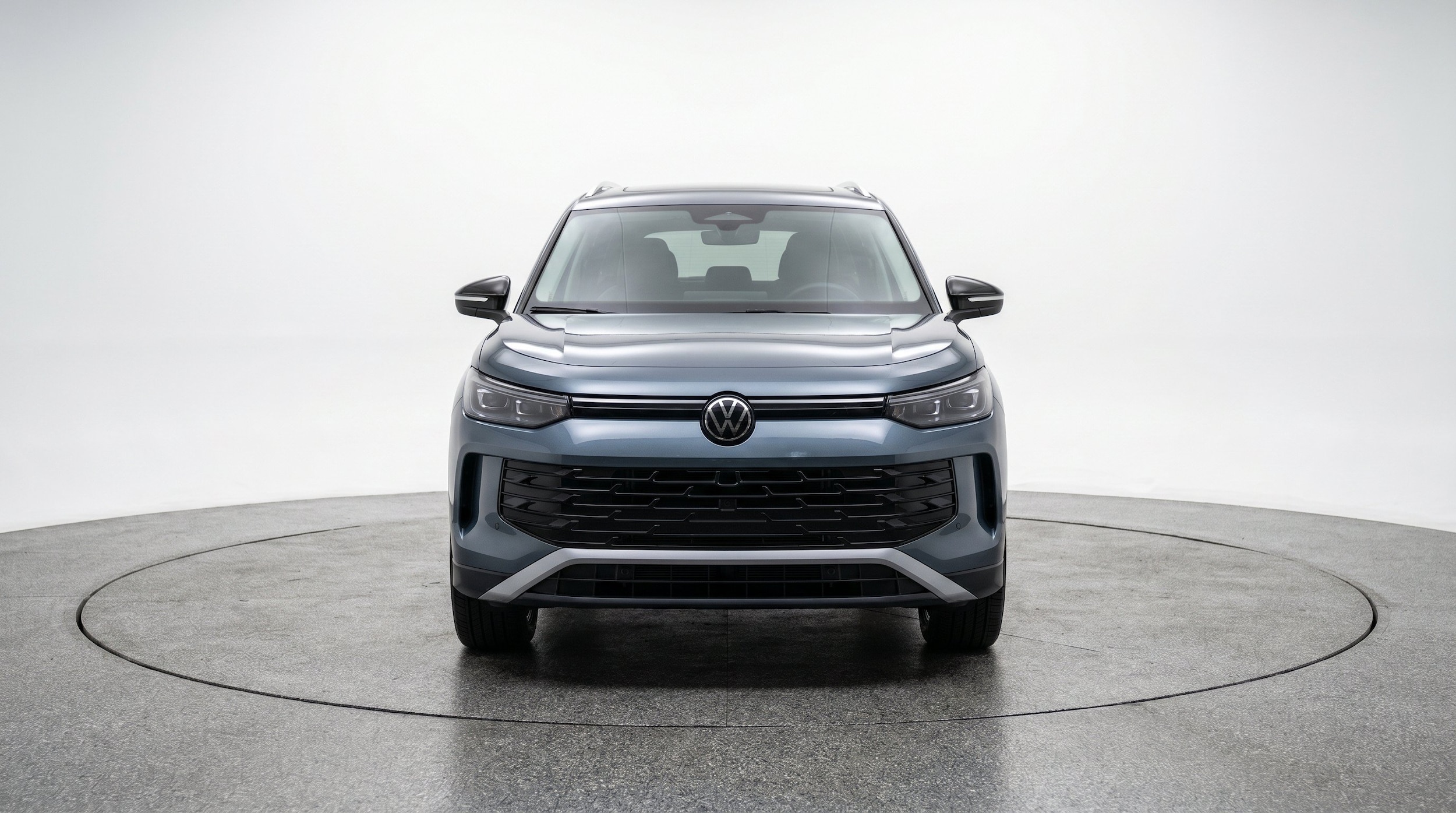 Thumbnail: 2026 Volkswagen Tiguan - 2