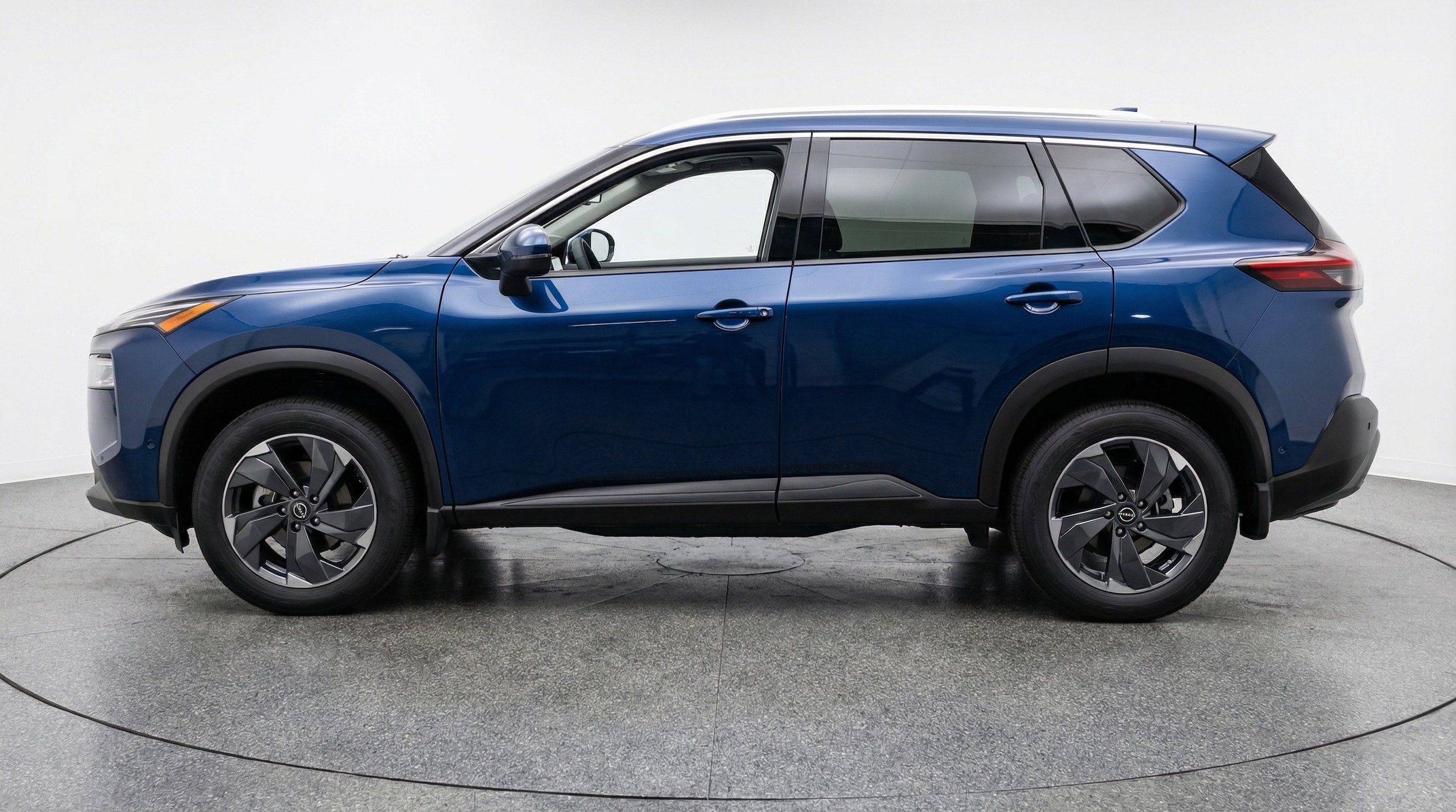 Thumbnail: 2025 Nissan Rogue - 4