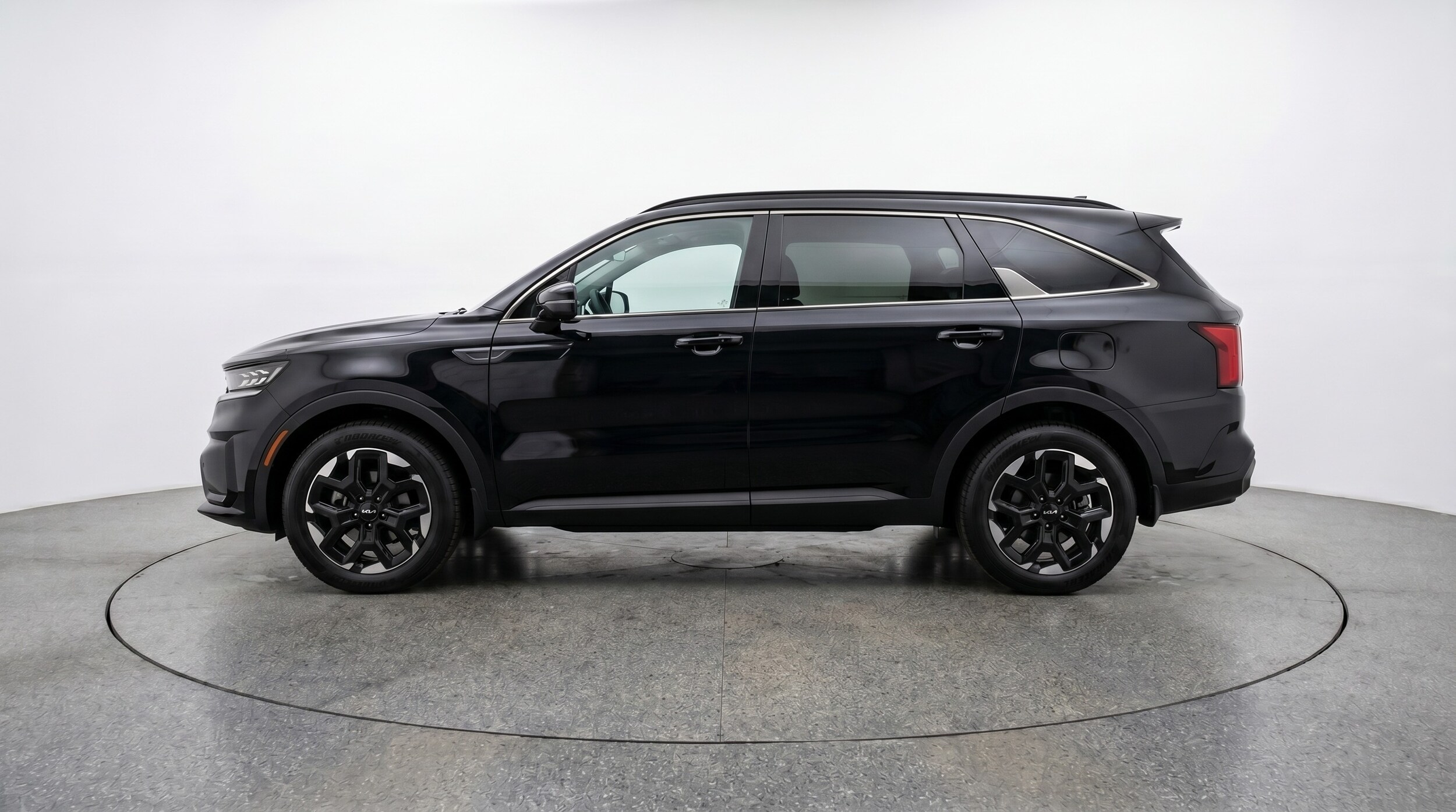Thumbnail: 2024 Kia Sorento - 4