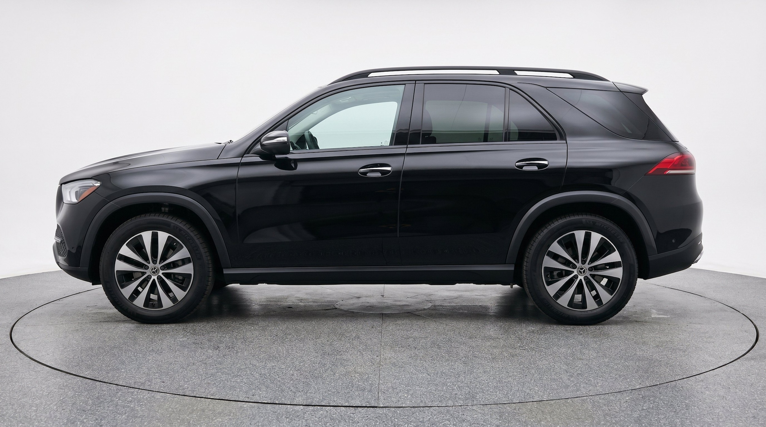 Thumbnail: 2026 Mercedes-Benz GLE - 5