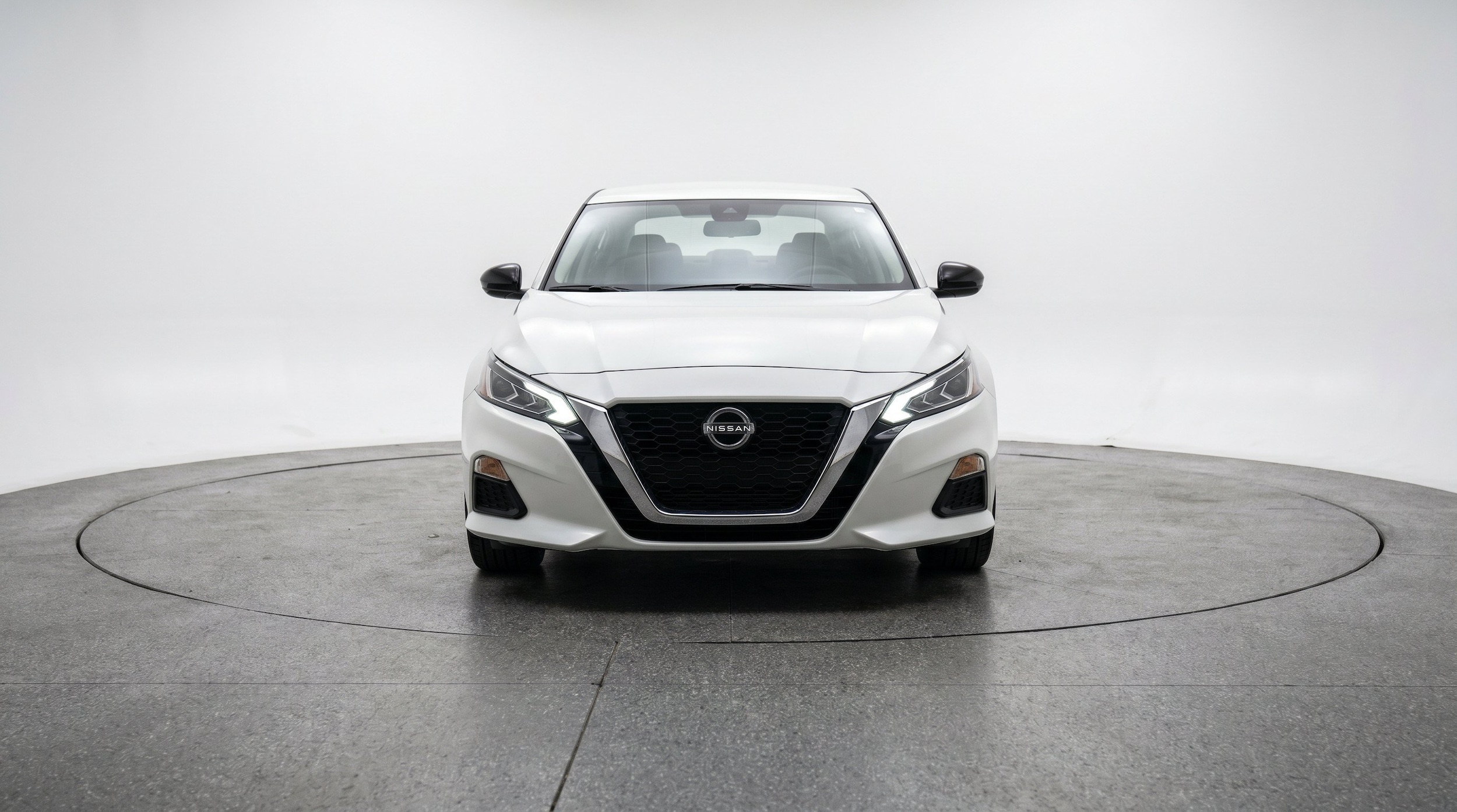 Thumbnail: 2025 Nissan Altima - 2