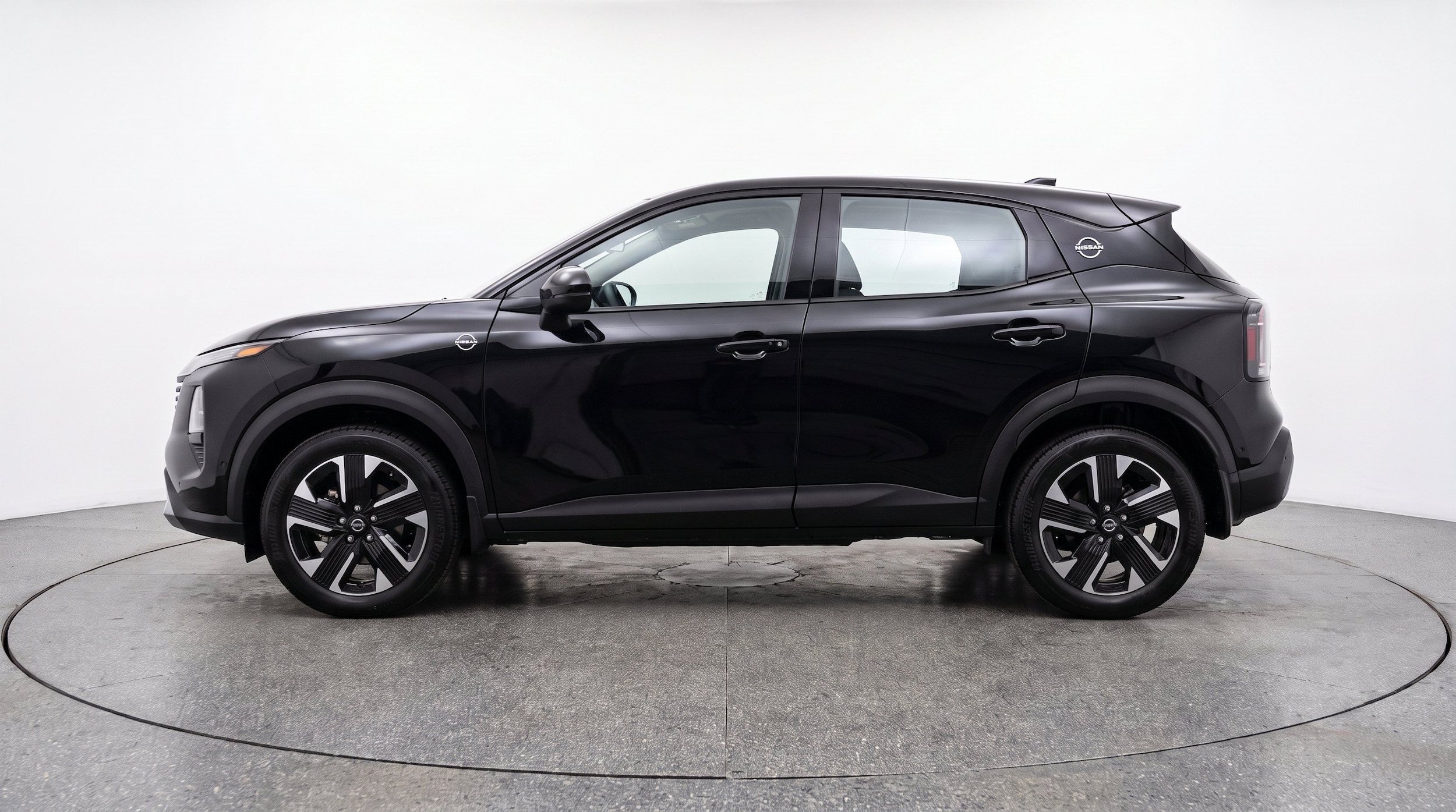 Thumbnail: 2026 Nissan Kicks - 5