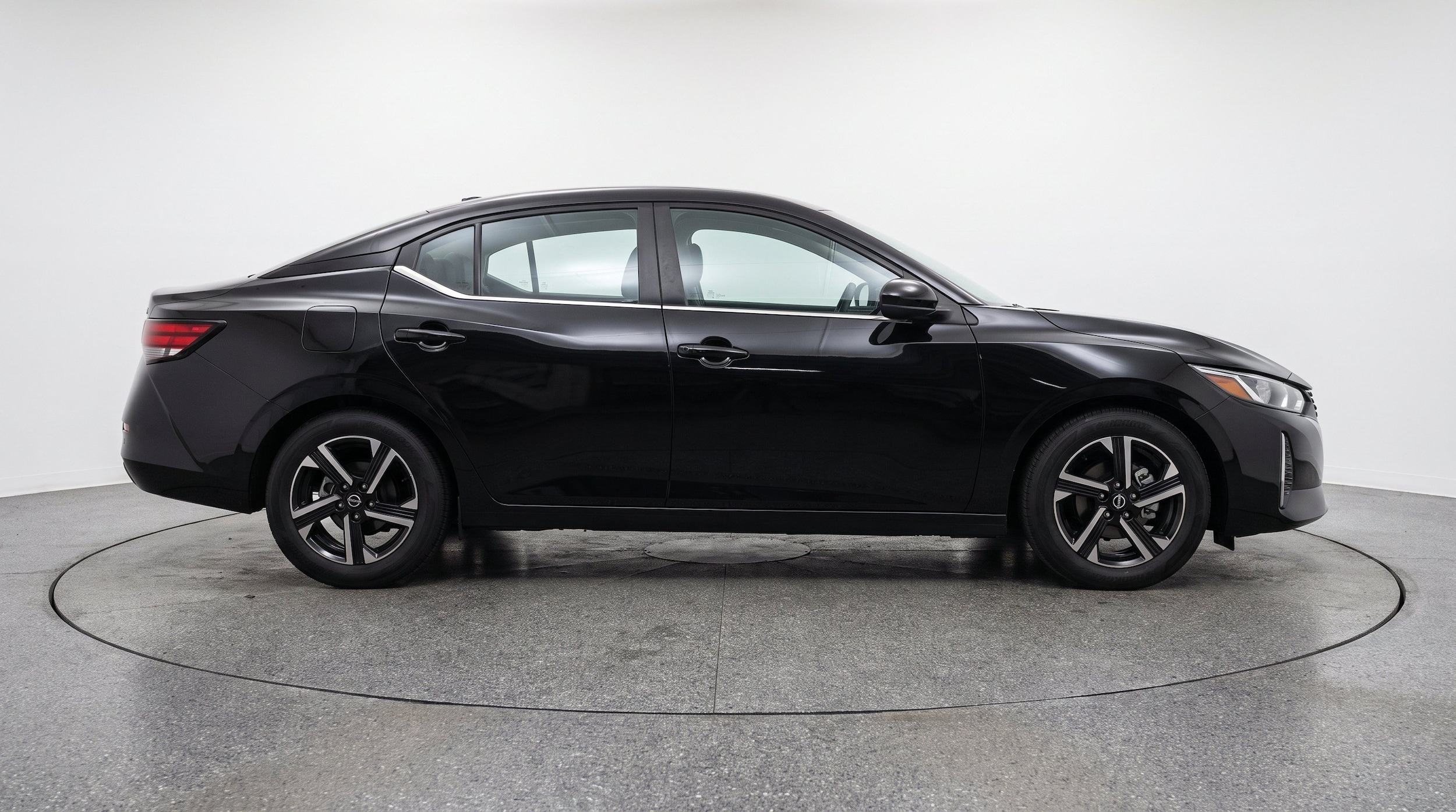 Thumbnail: 2025 Nissan Sentra - 11