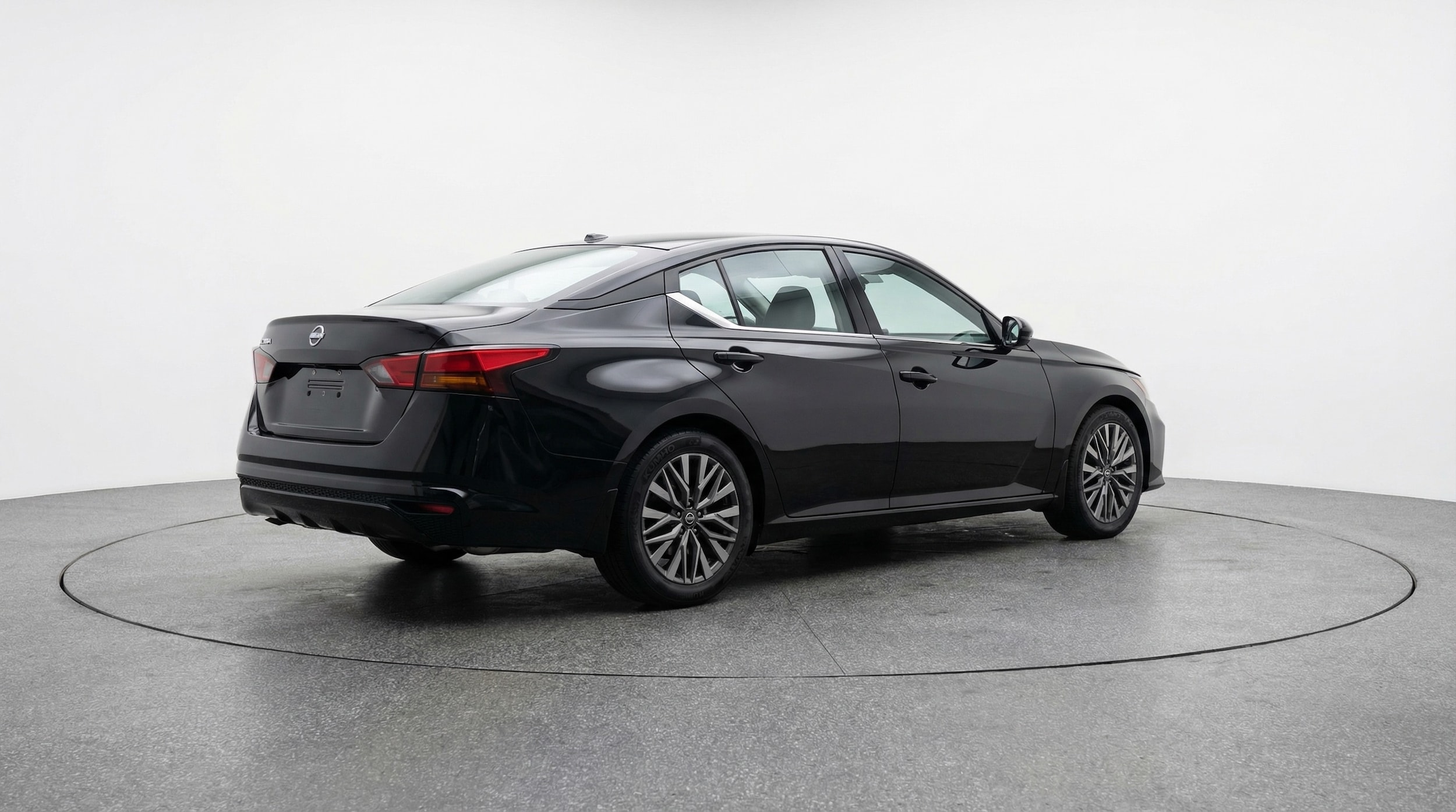 Thumbnail: 2025 Nissan Altima - 7