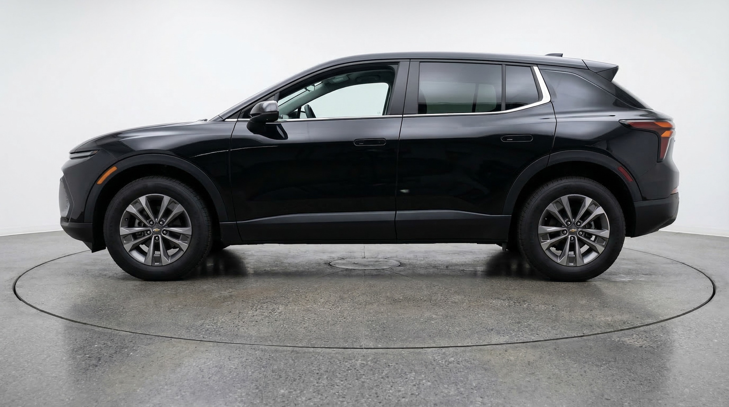 Thumbnail: 2025 Chevrolet Equinox - 4