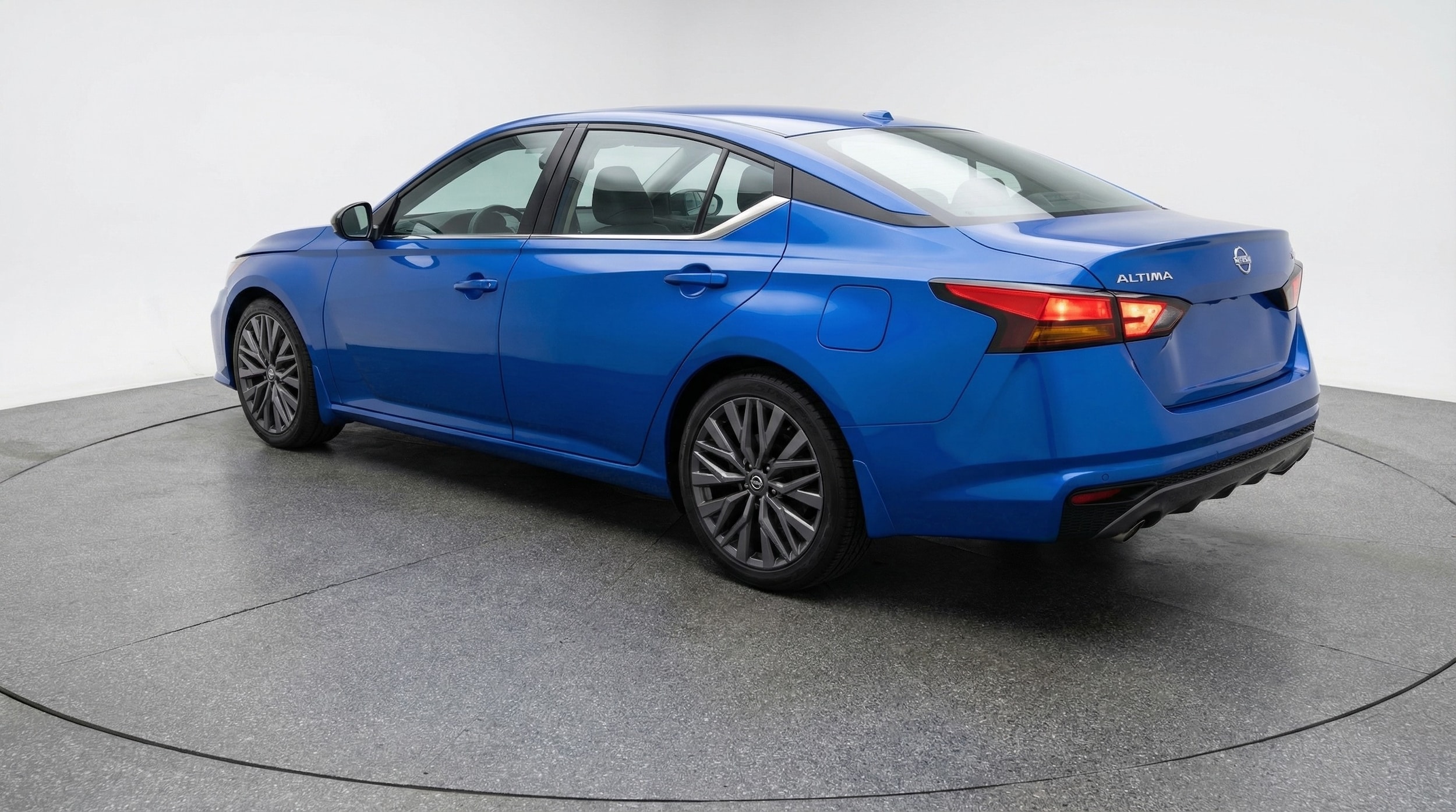 Thumbnail: 2025 Nissan Altima - 5