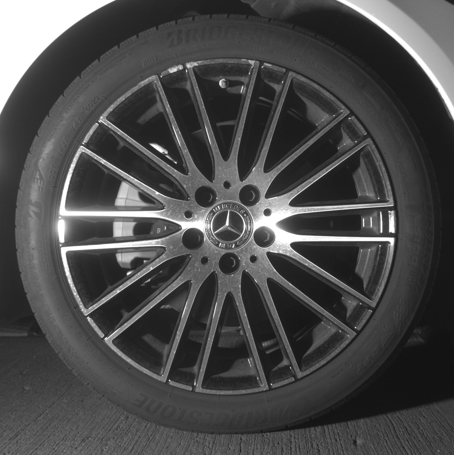 Thumbnail: 2024 Mercedes-Benz C-Class - 10