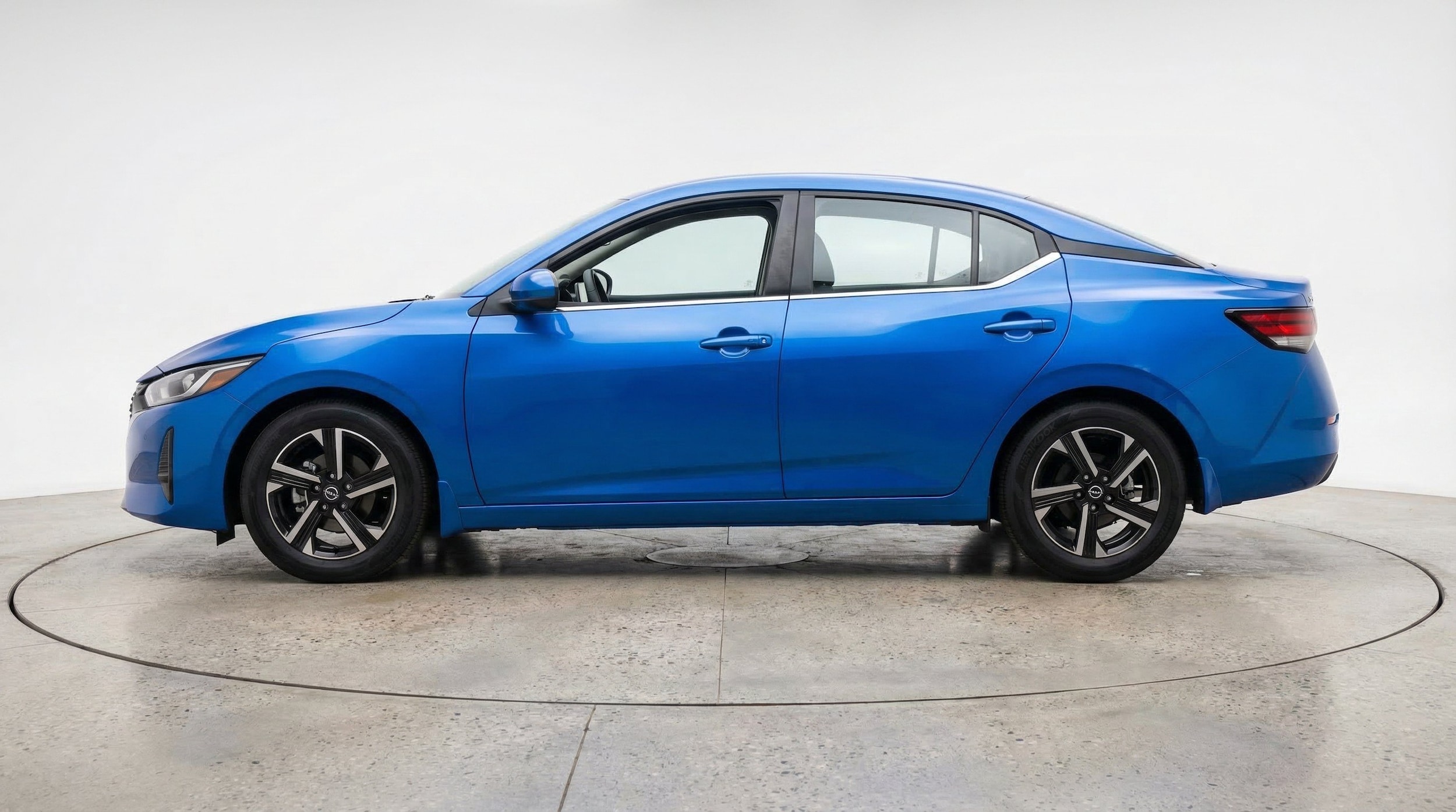 Thumbnail: 2025 Nissan Sentra - 5