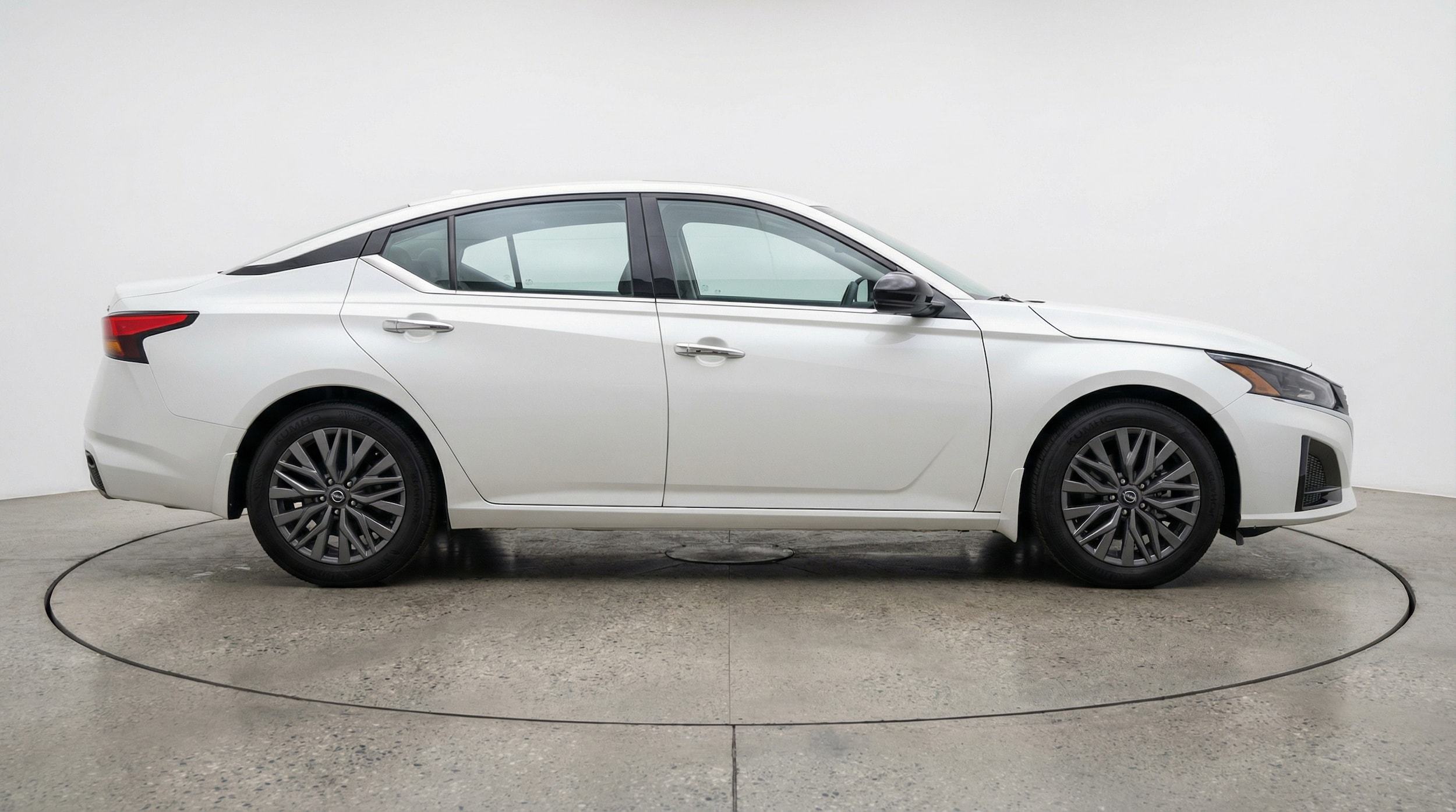 Thumbnail: 2025 Nissan Altima - 8
