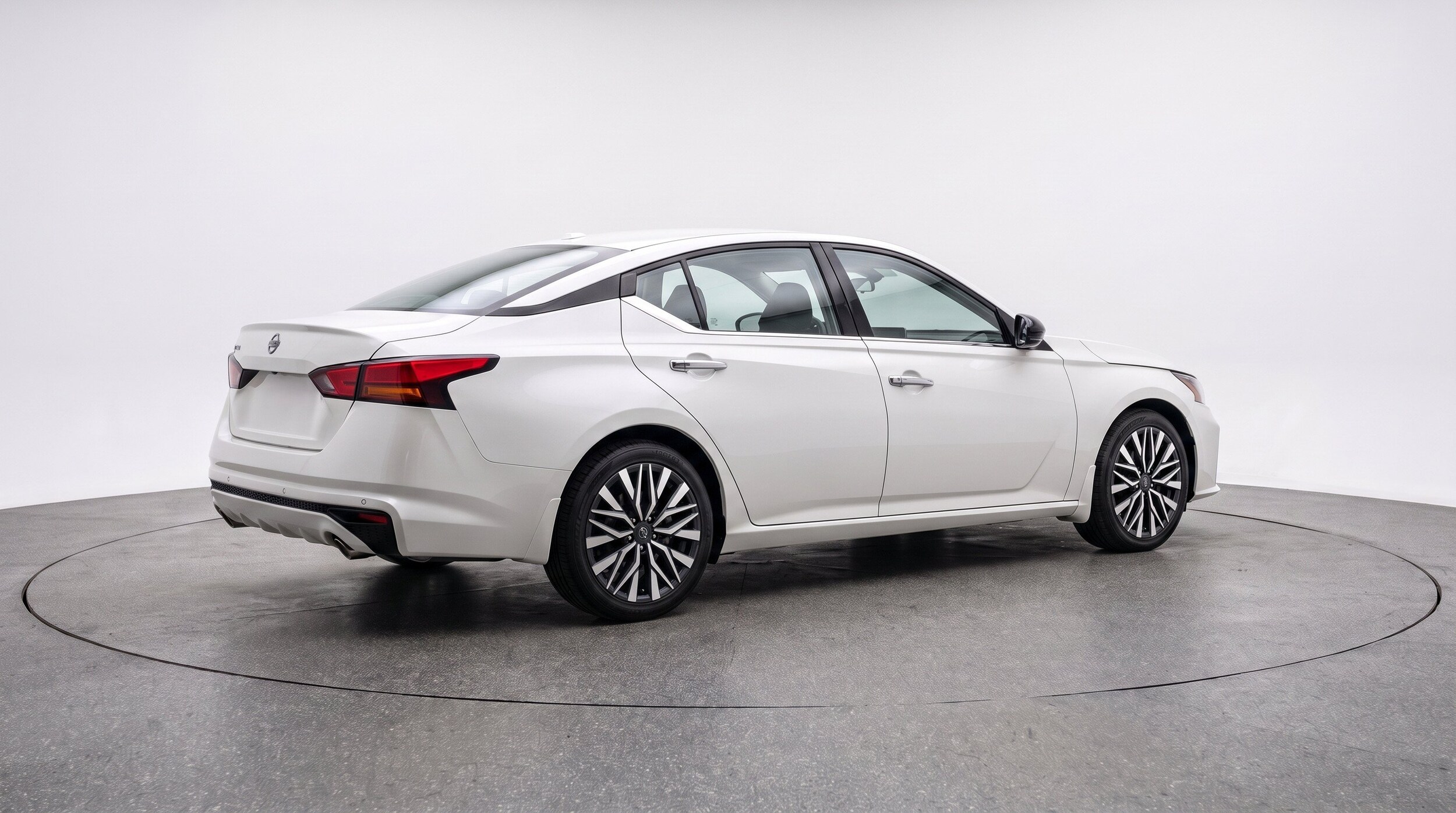 Thumbnail: 2025 Nissan Altima - 9