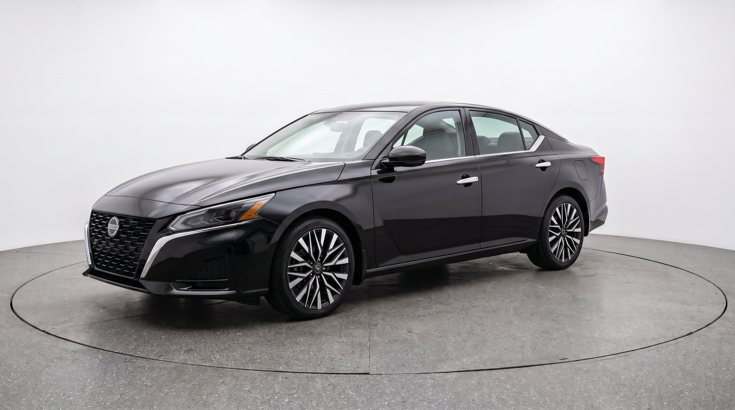 Thumbnail: 2025 Nissan Altima - 3