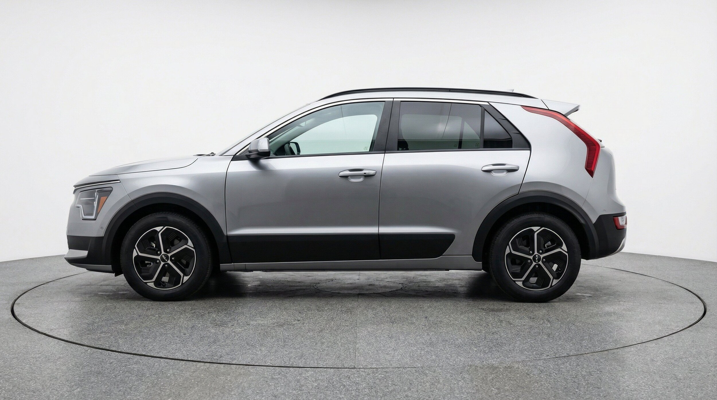 Thumbnail: 2026 Kia Niro - 5