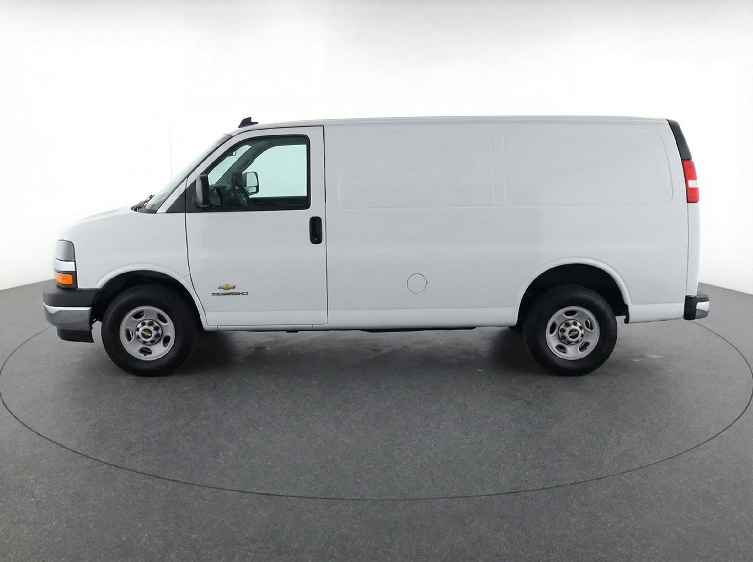 Thumbnail: 2025 Chevrolet Express - 4