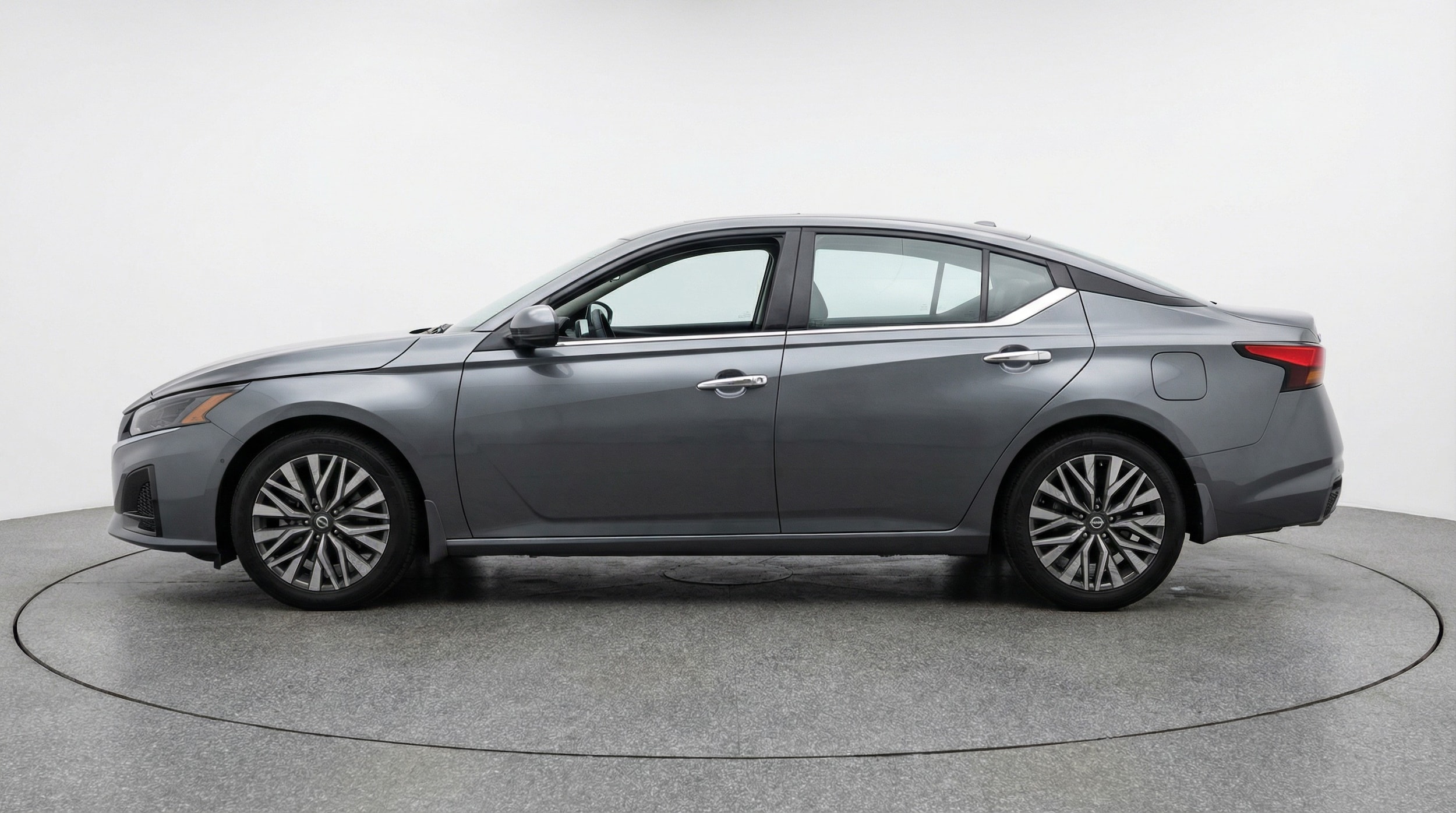 Thumbnail: 2025 Nissan Altima - 4