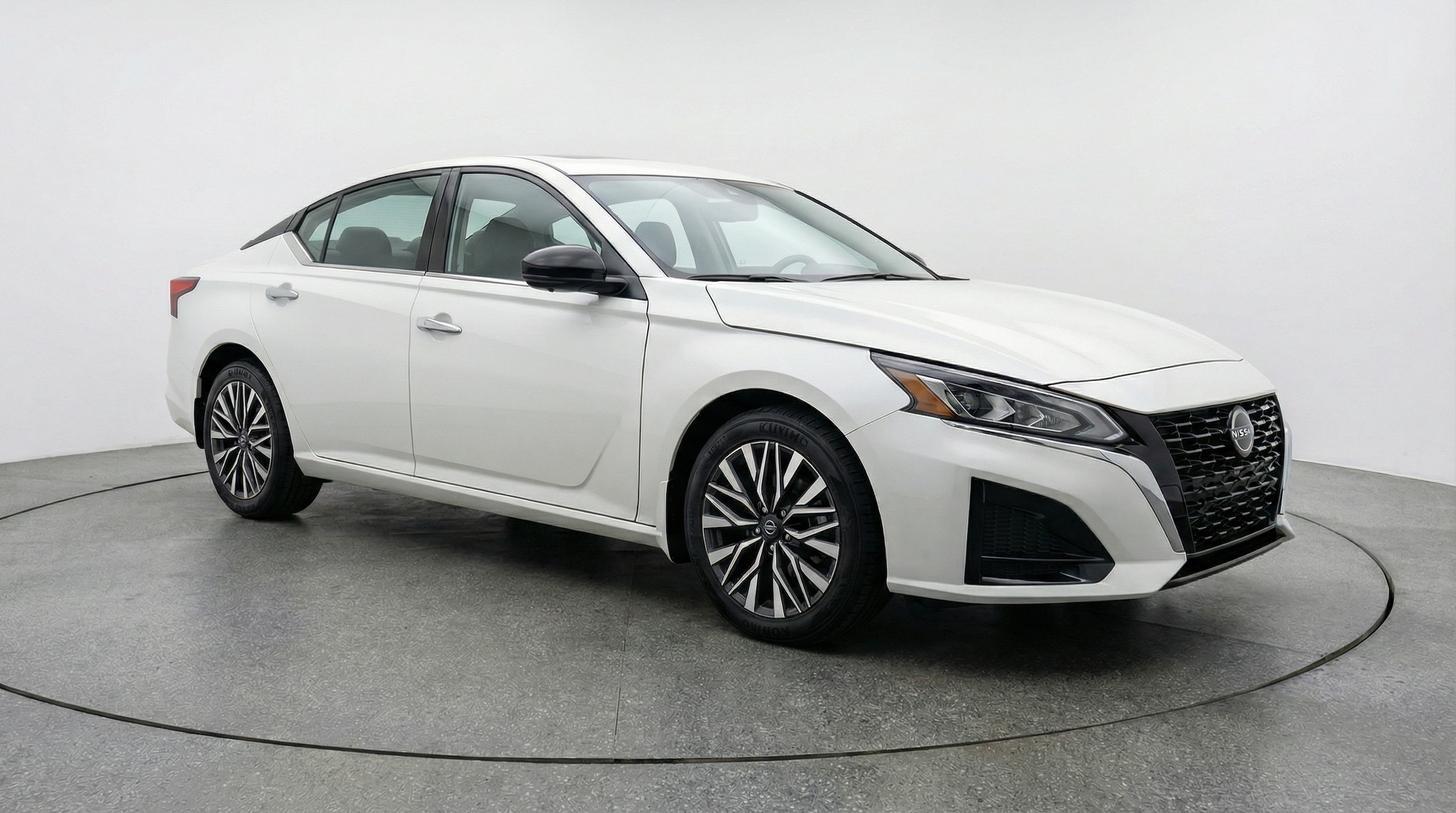 Thumbnail: 2025 Nissan Altima - 1