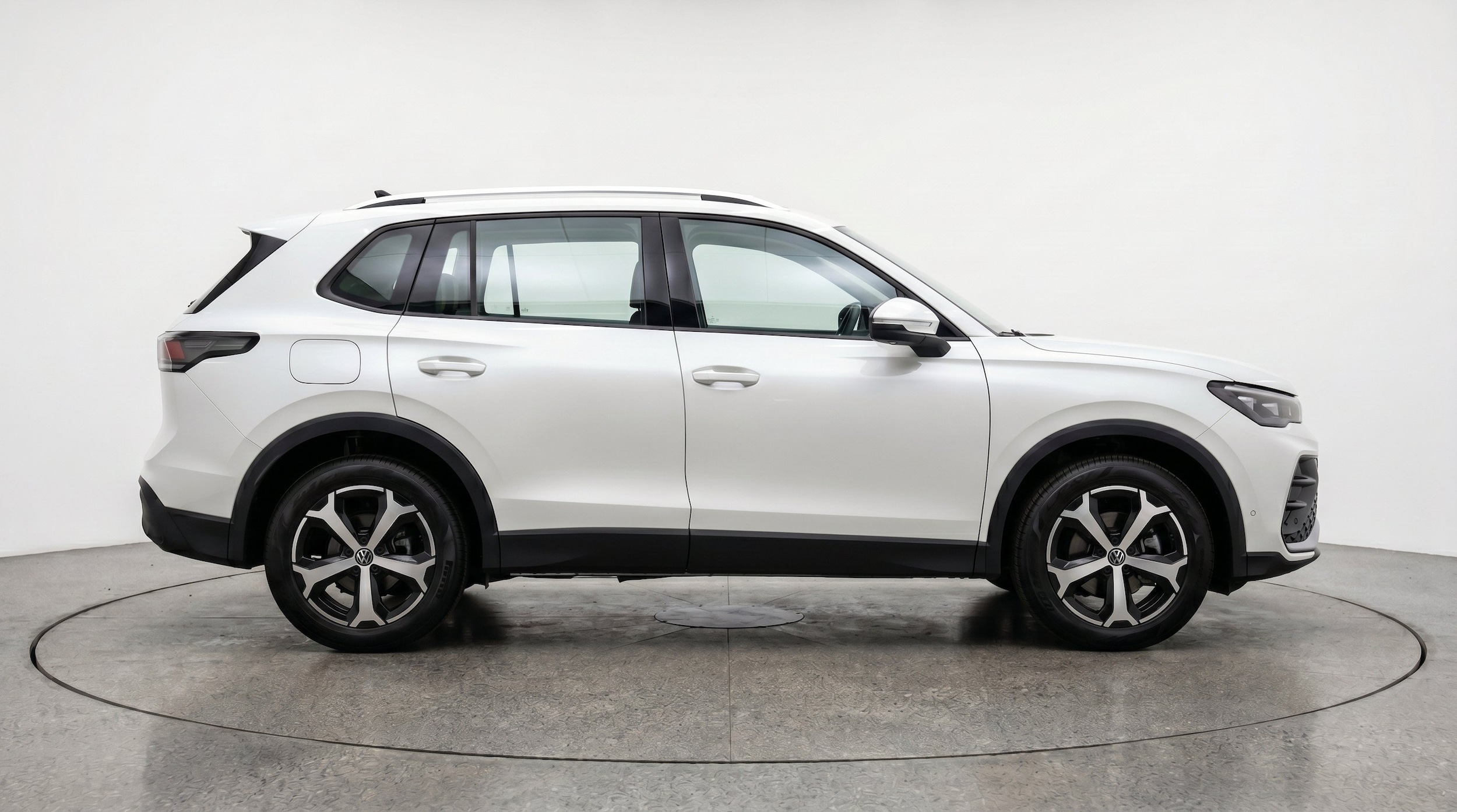 Thumbnail: 2026 Volkswagen Tiguan - 11