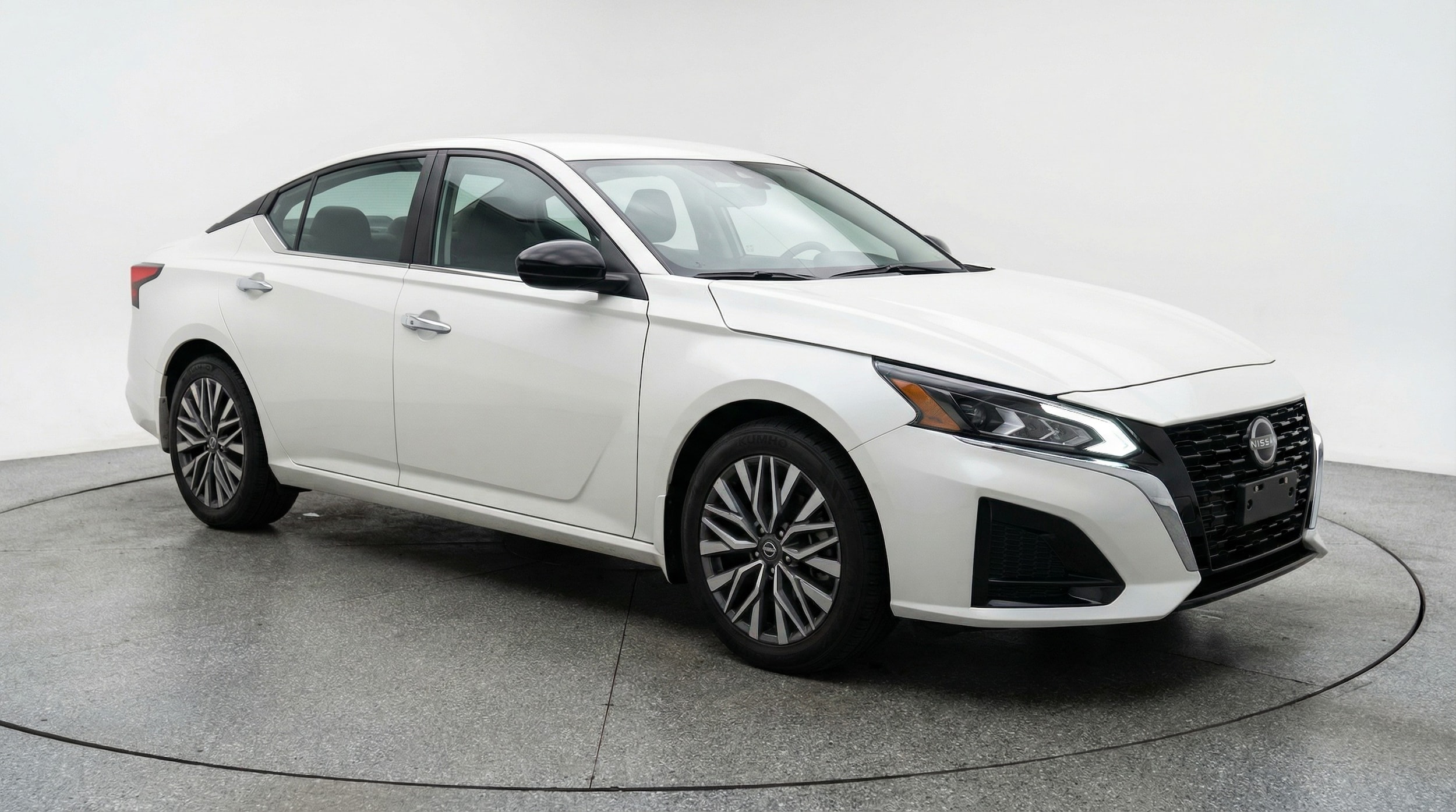 Thumbnail: 2025 Nissan Altima - 1