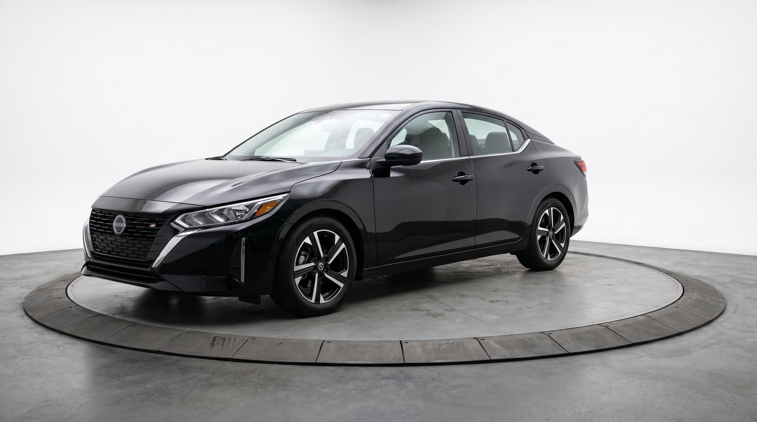Thumbnail: 2025 Nissan Sentra - 3
