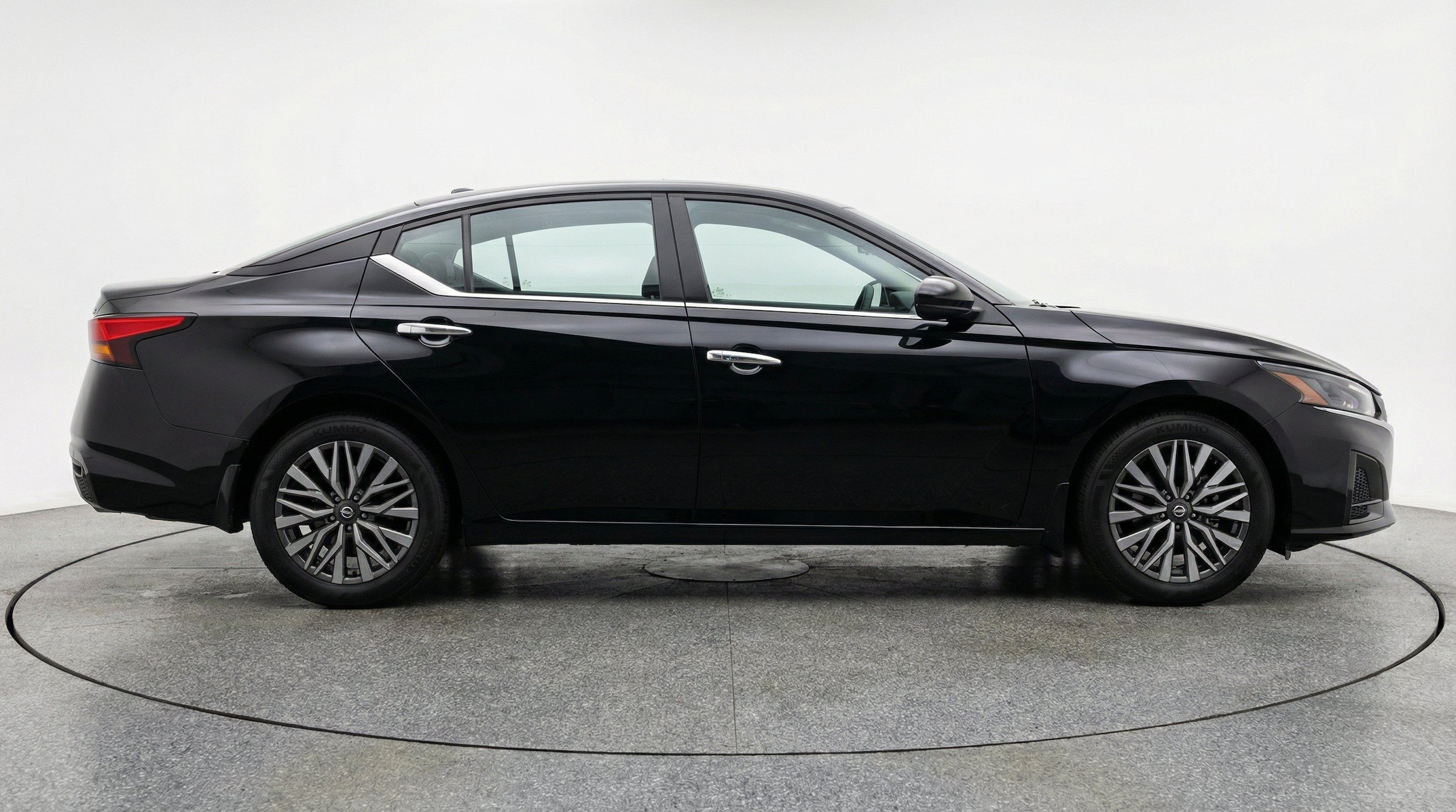 Thumbnail: 2025 Nissan Altima - 11