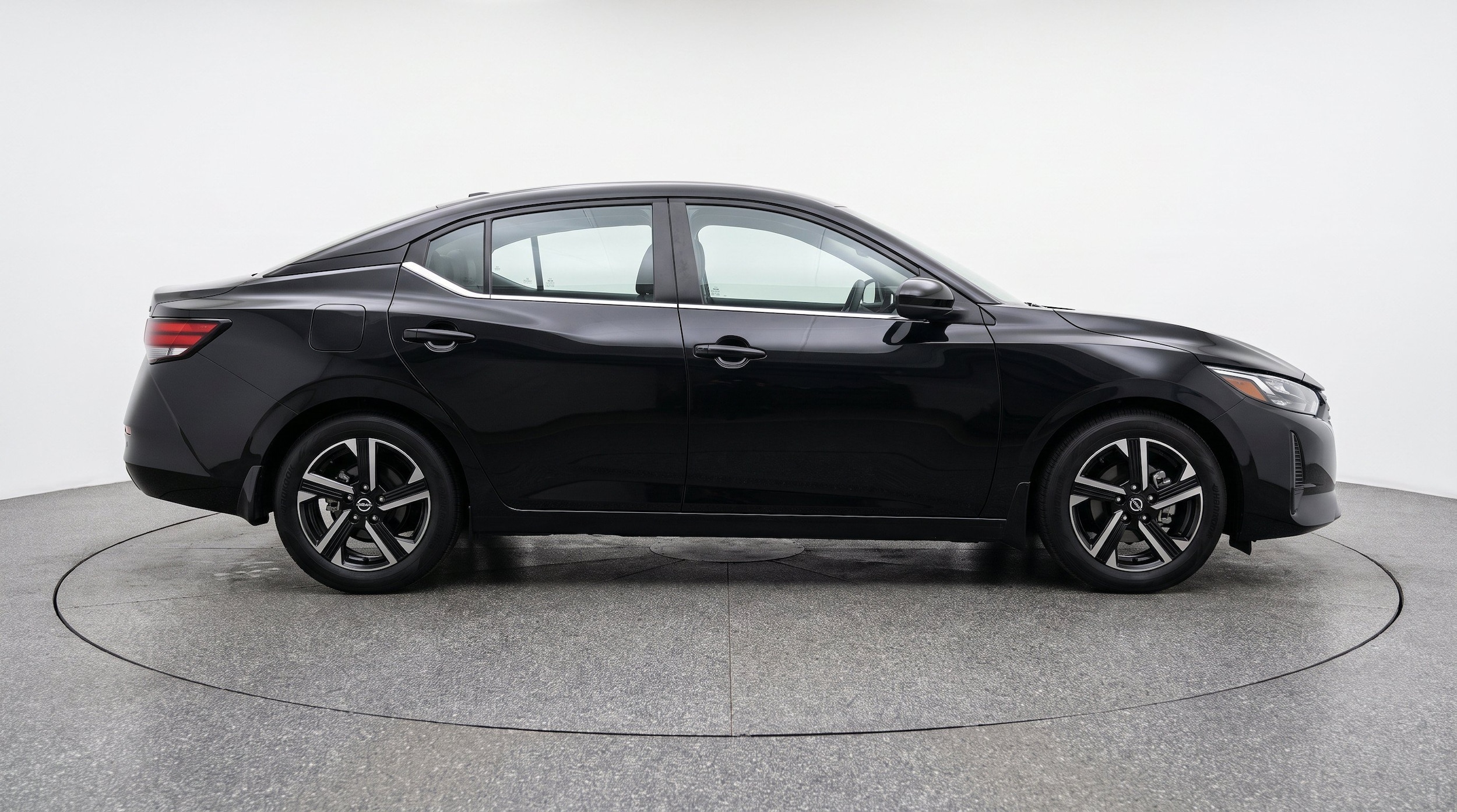 Thumbnail: 2025 Nissan Sentra - 11