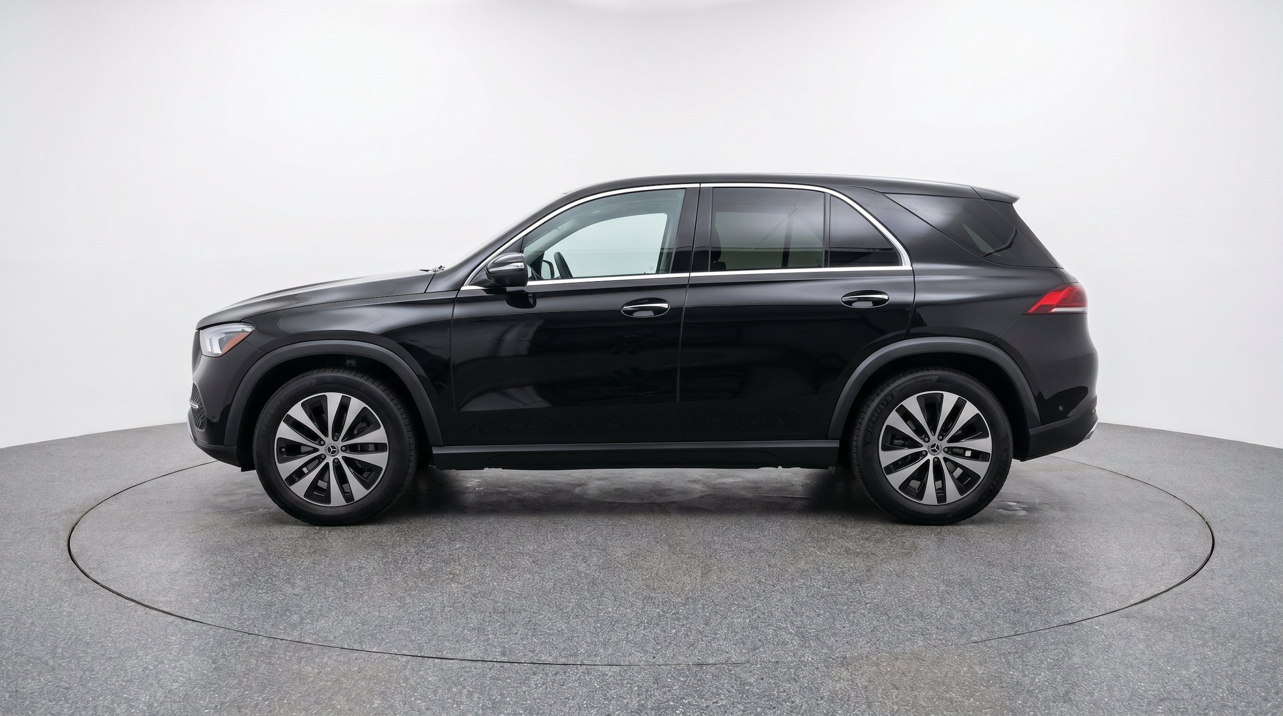Thumbnail: 2026 Mercedes-Benz GLE - 5