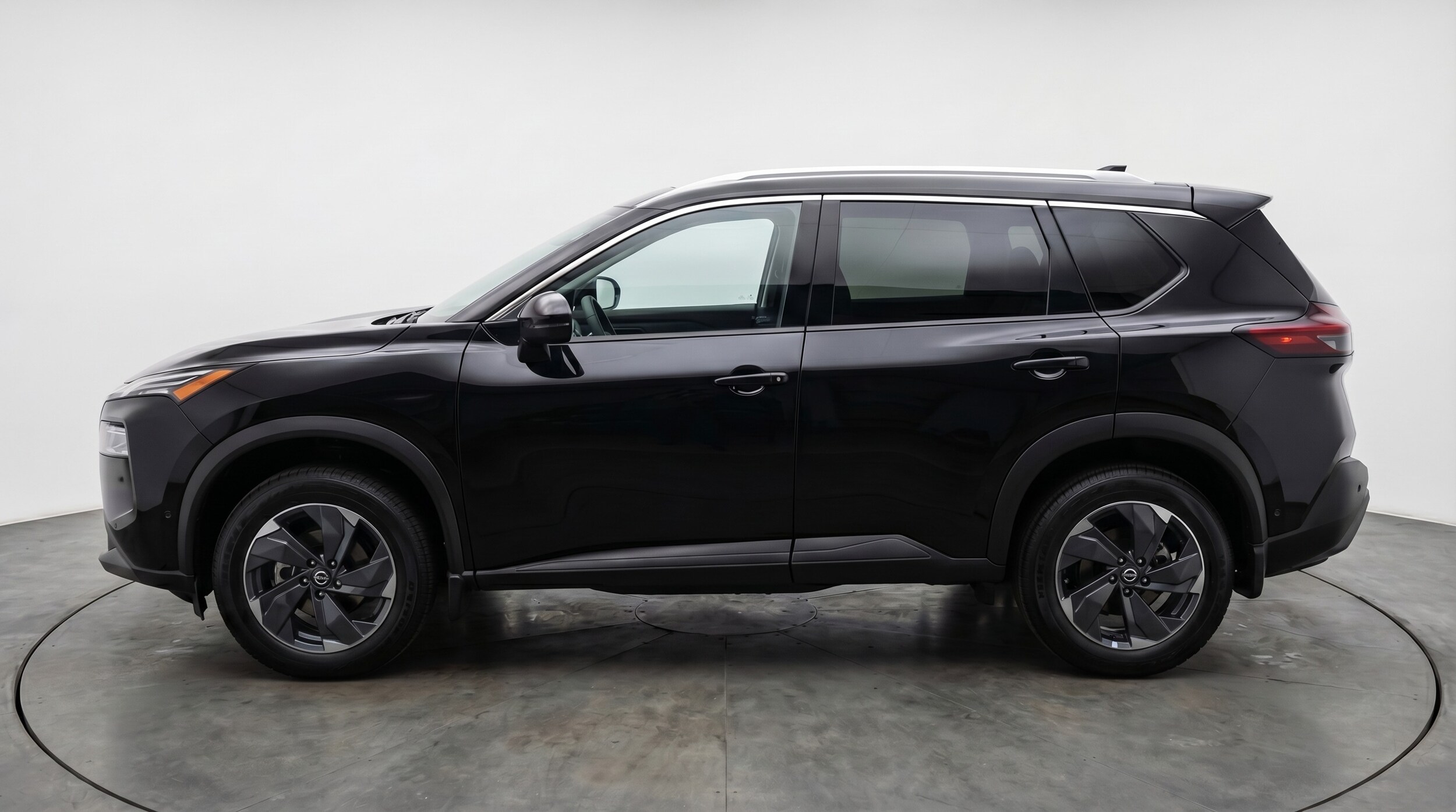 Thumbnail: 2025 Nissan Rogue - 4