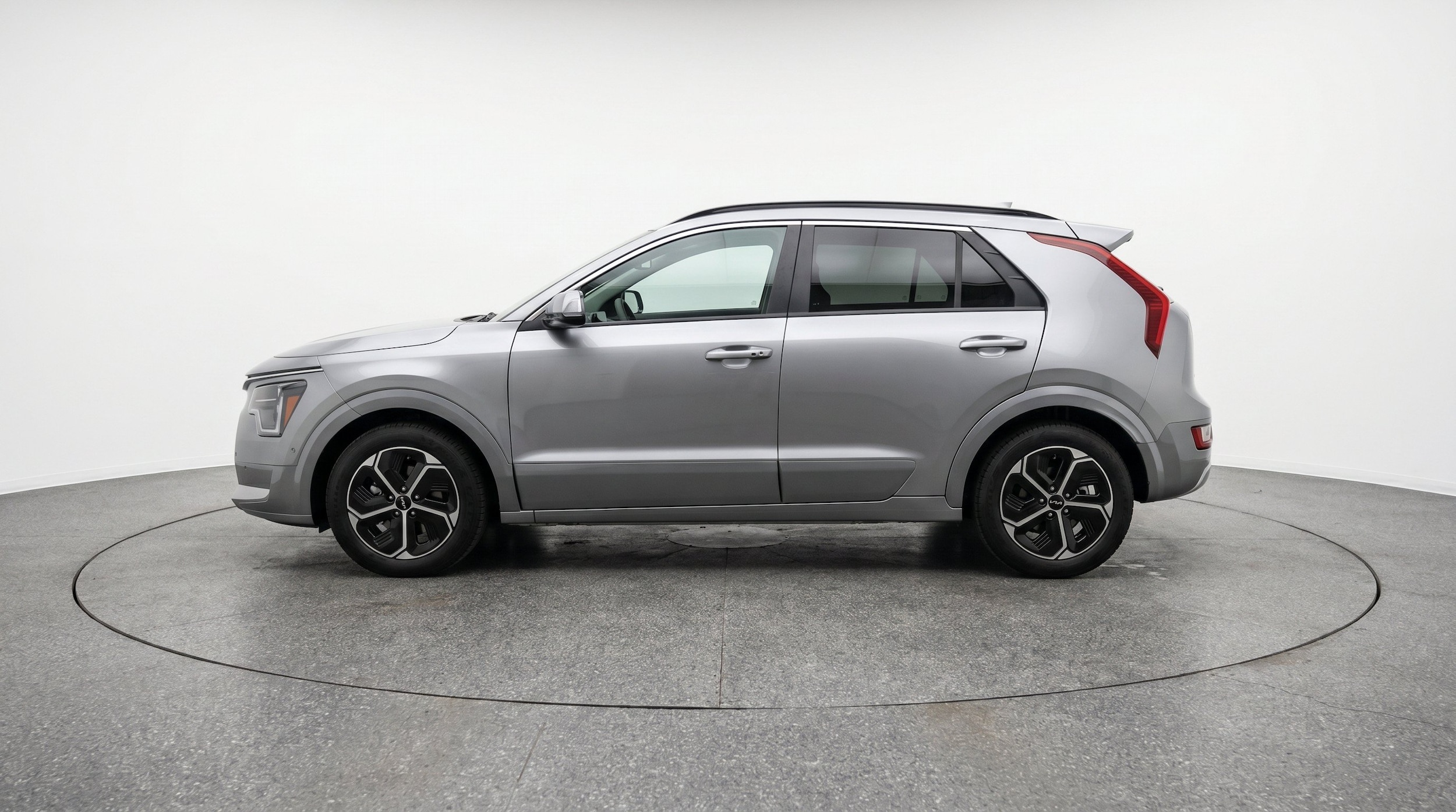Thumbnail: 2026 Kia Niro - 5