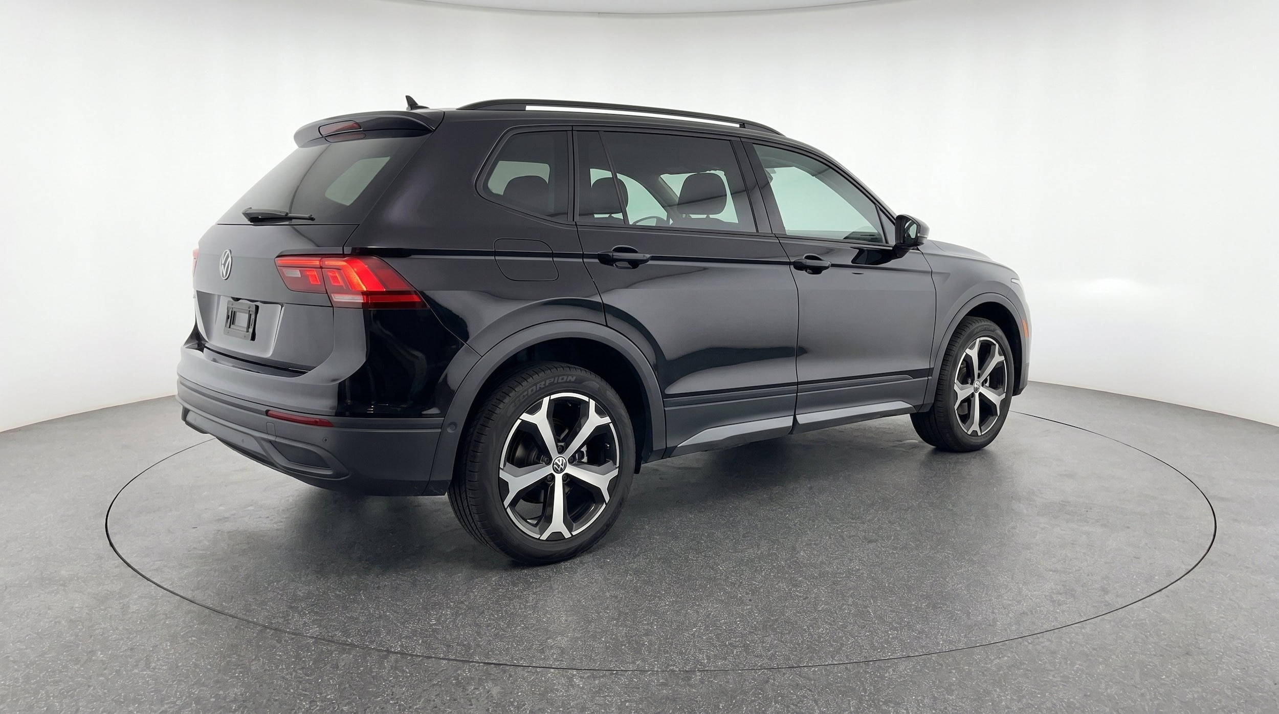 Thumbnail: 2026 Volkswagen Tiguan - 9