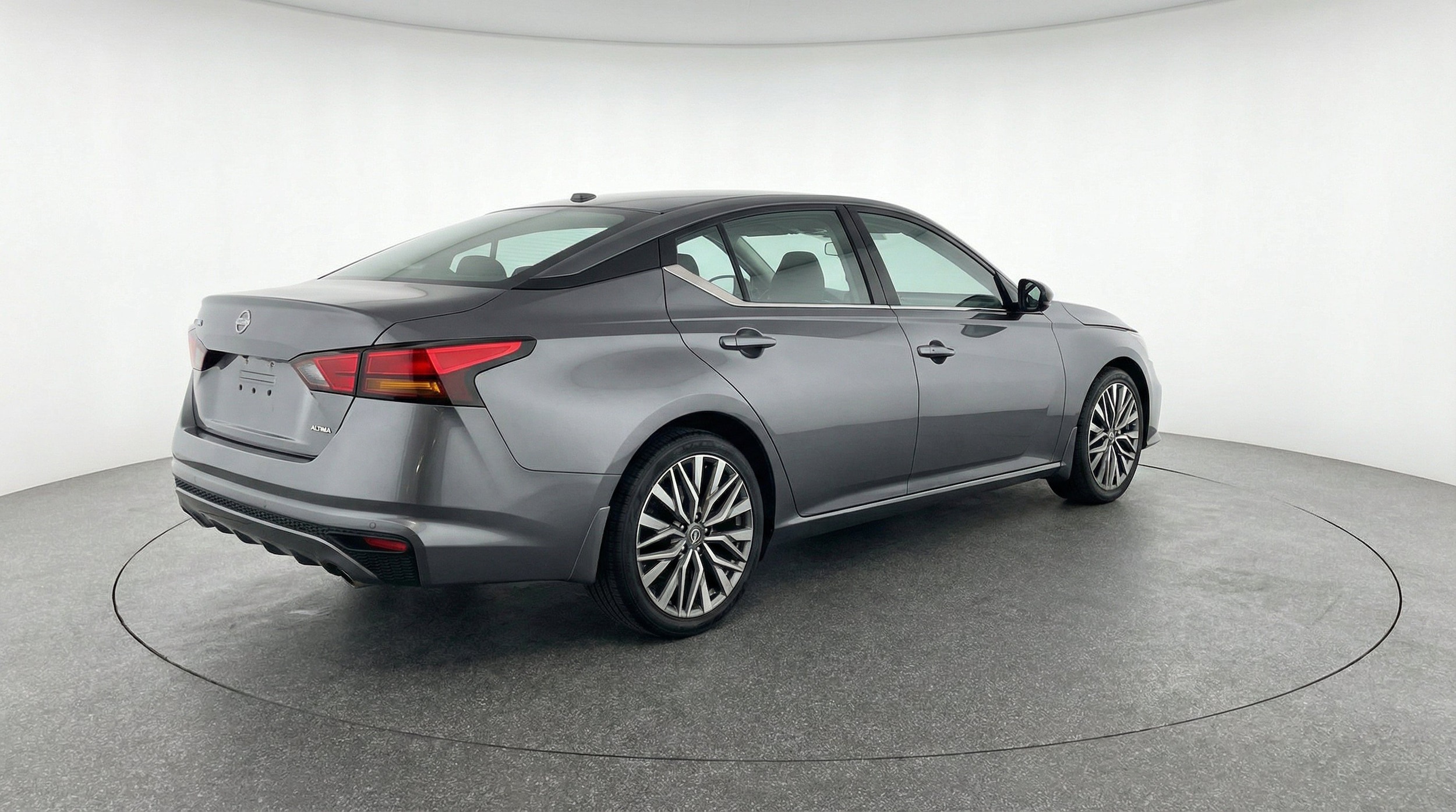 Thumbnail: 2025 Nissan Altima - 9