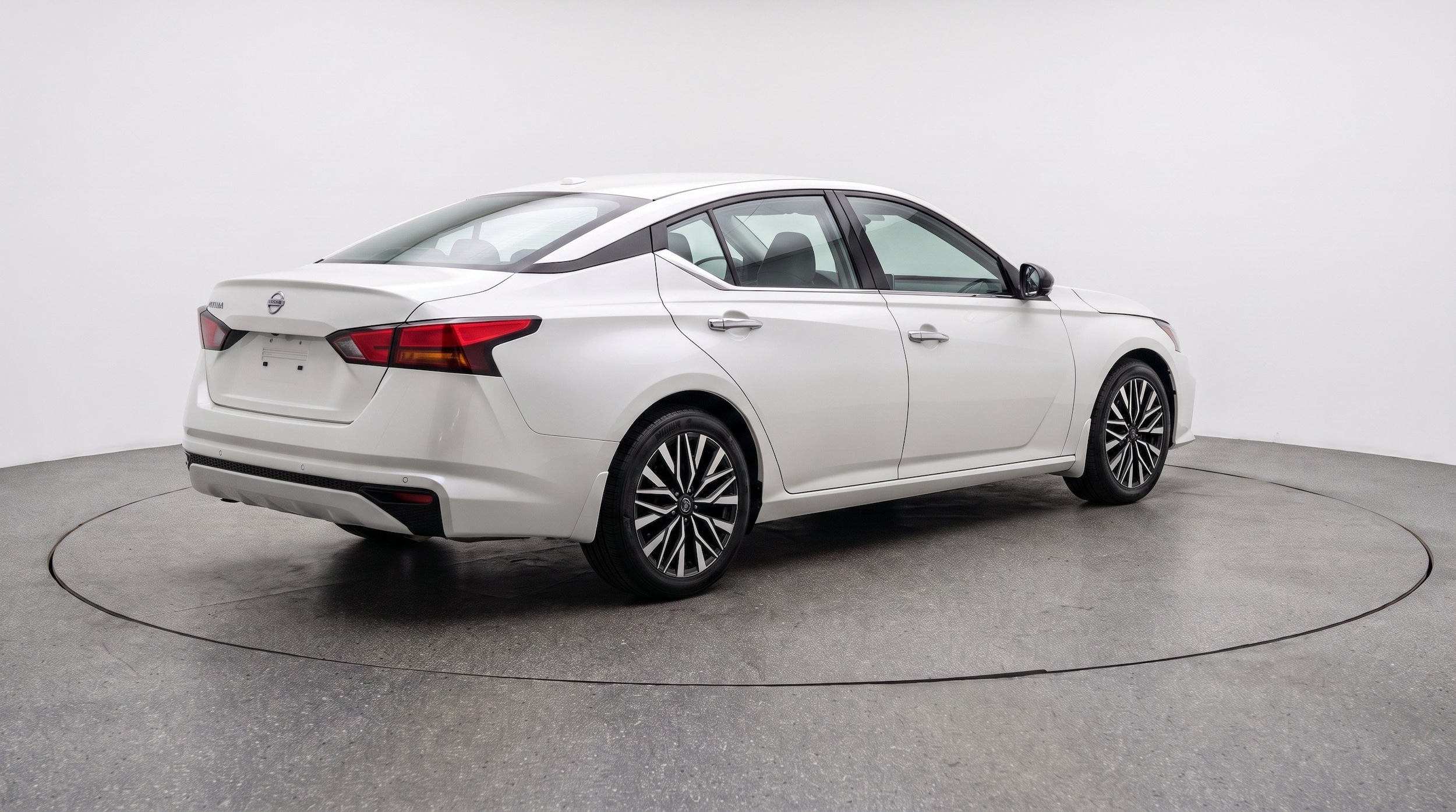 Thumbnail: 2025 Nissan Altima - 9