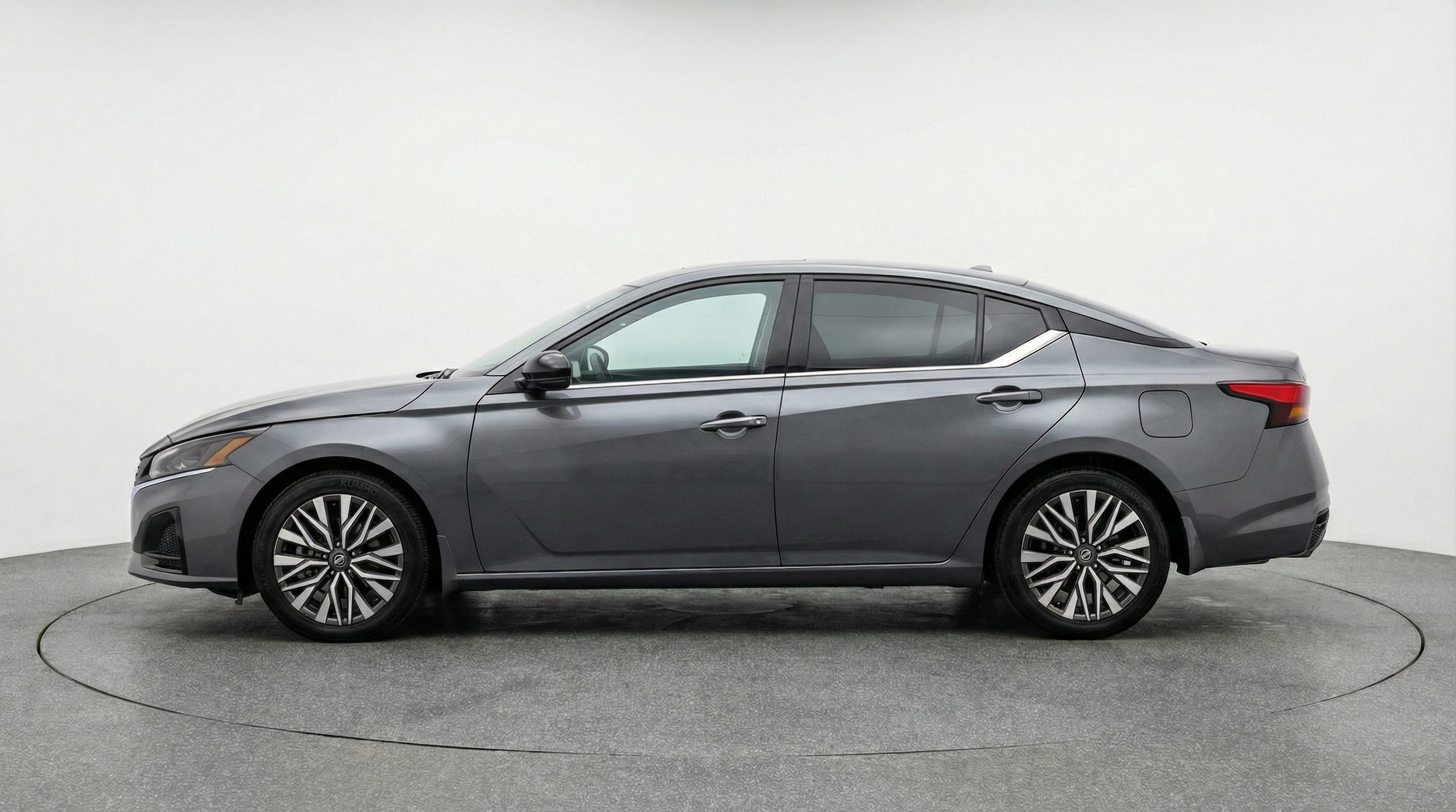 Thumbnail: 2025 Nissan Altima - 4