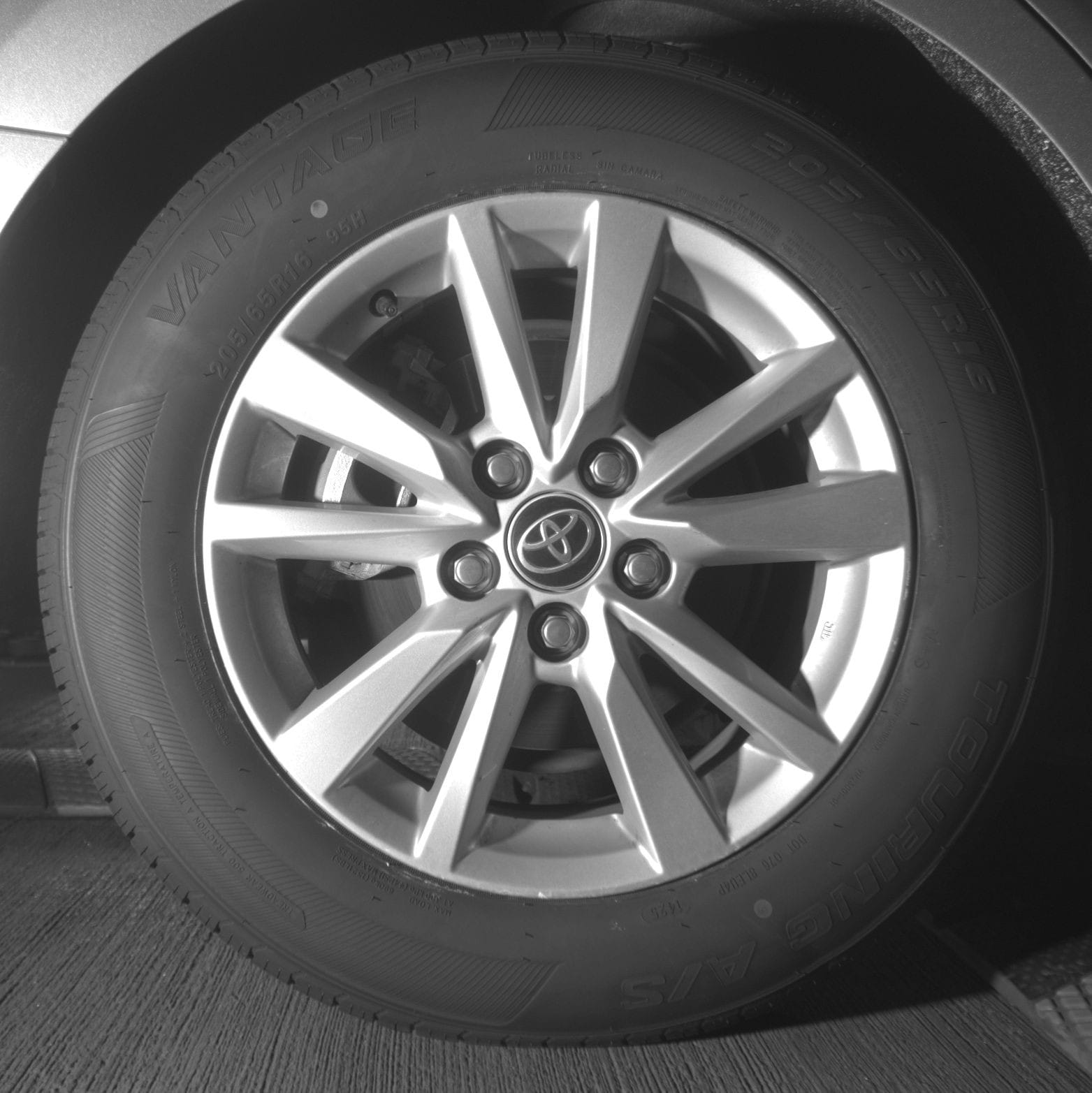 Thumbnail: 2025 Toyota Camry - 10