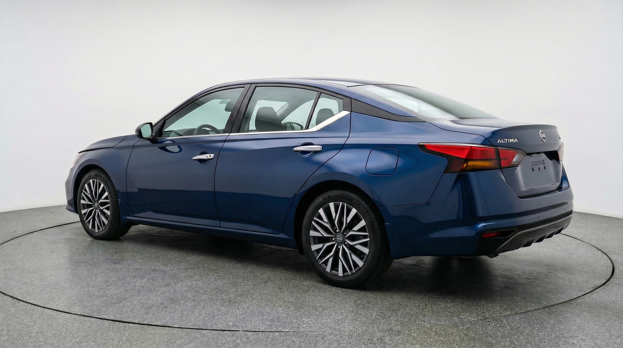 Thumbnail: 2025 Nissan Altima - 5
