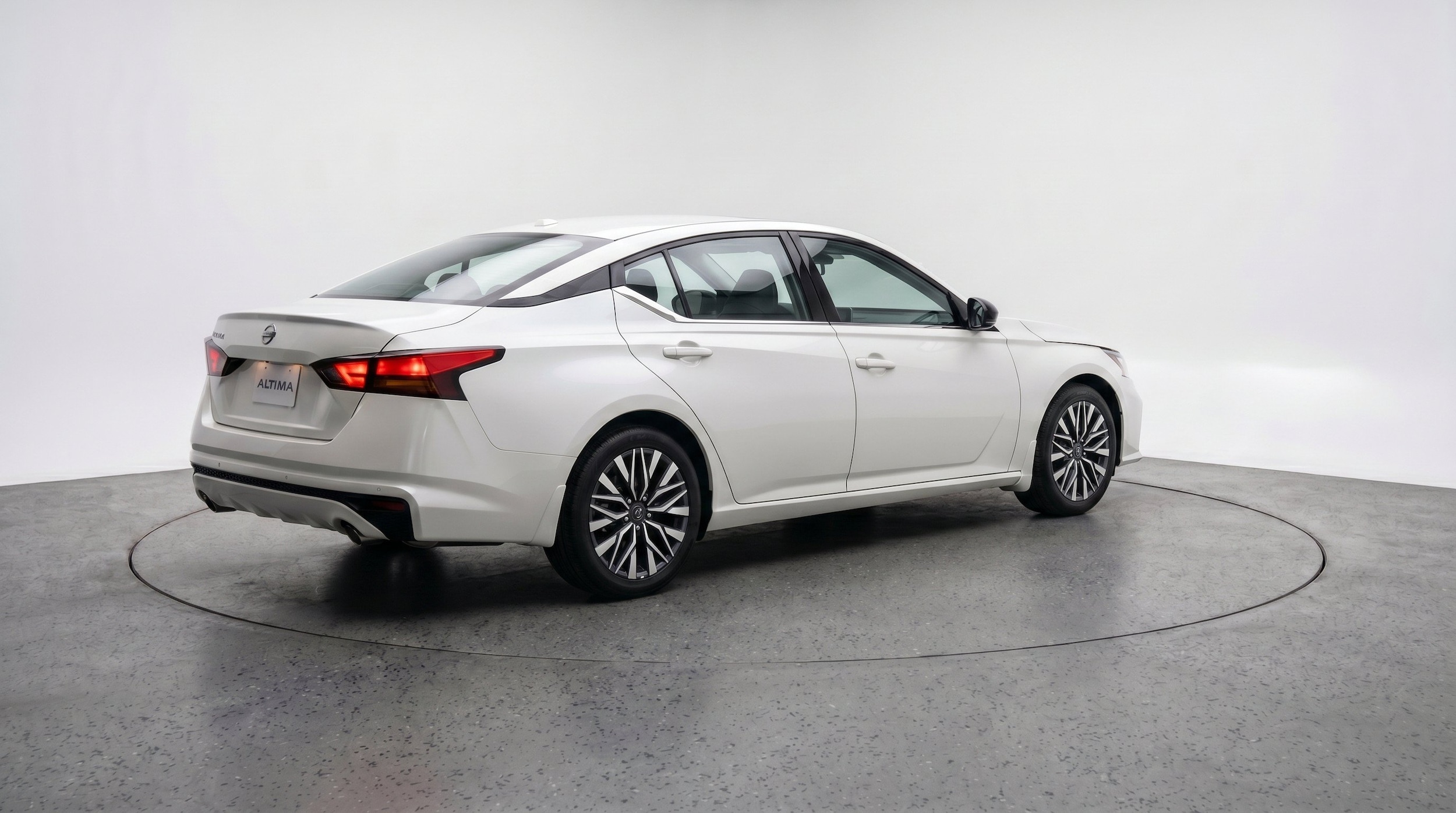 Thumbnail: 2025 Nissan Altima - 9