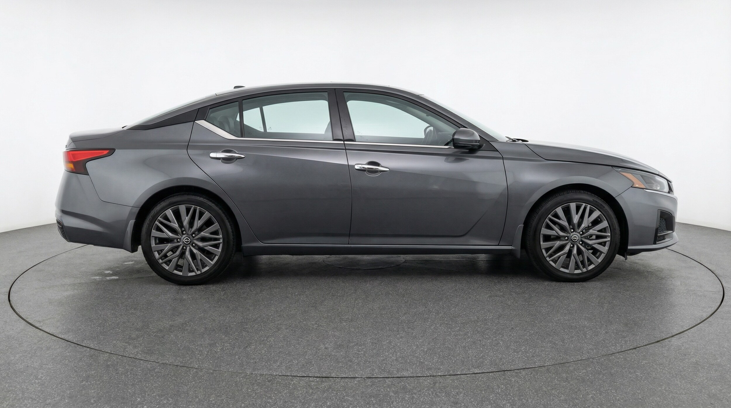 Thumbnail: 2025 Nissan Altima - 8