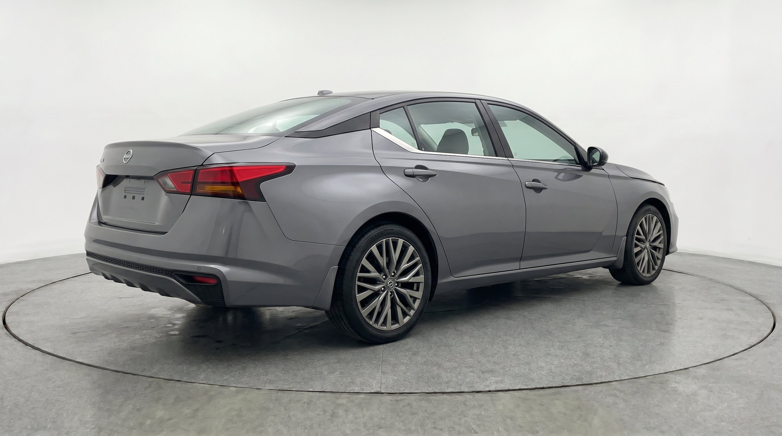 Thumbnail: 2025 Nissan Altima - 9