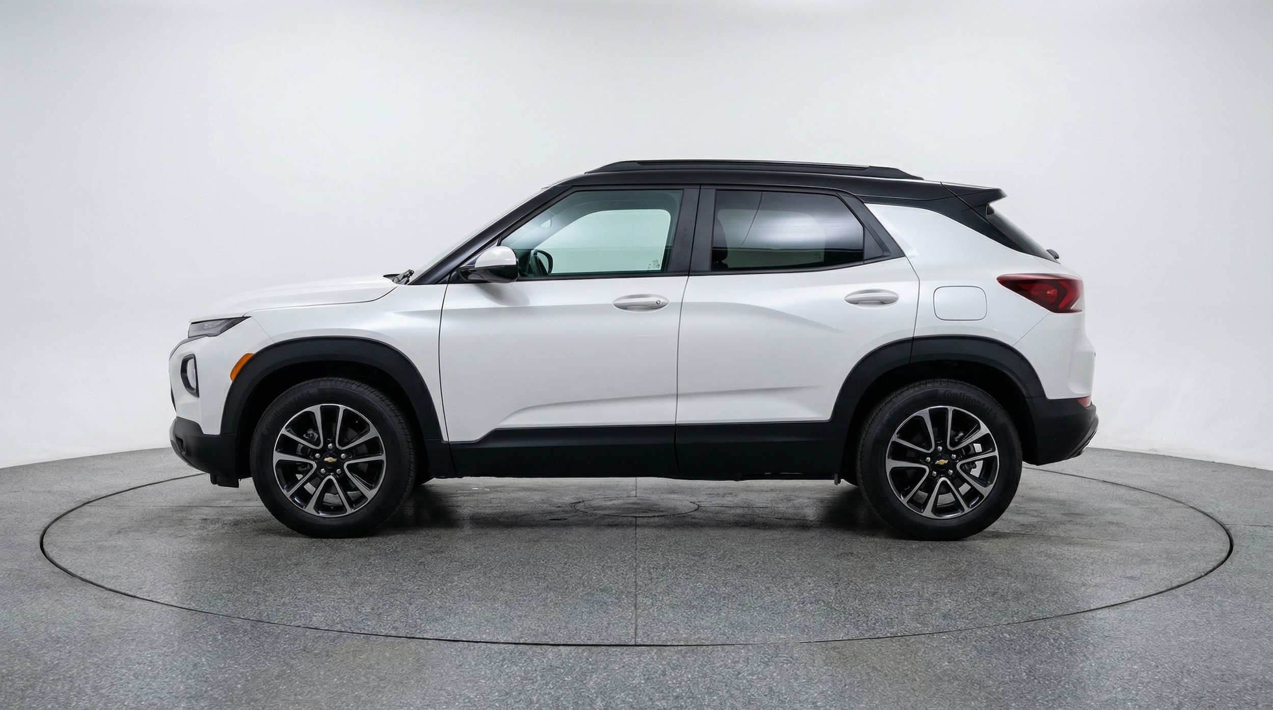 Thumbnail: 2025 Chevrolet TrailBlazer - 4
