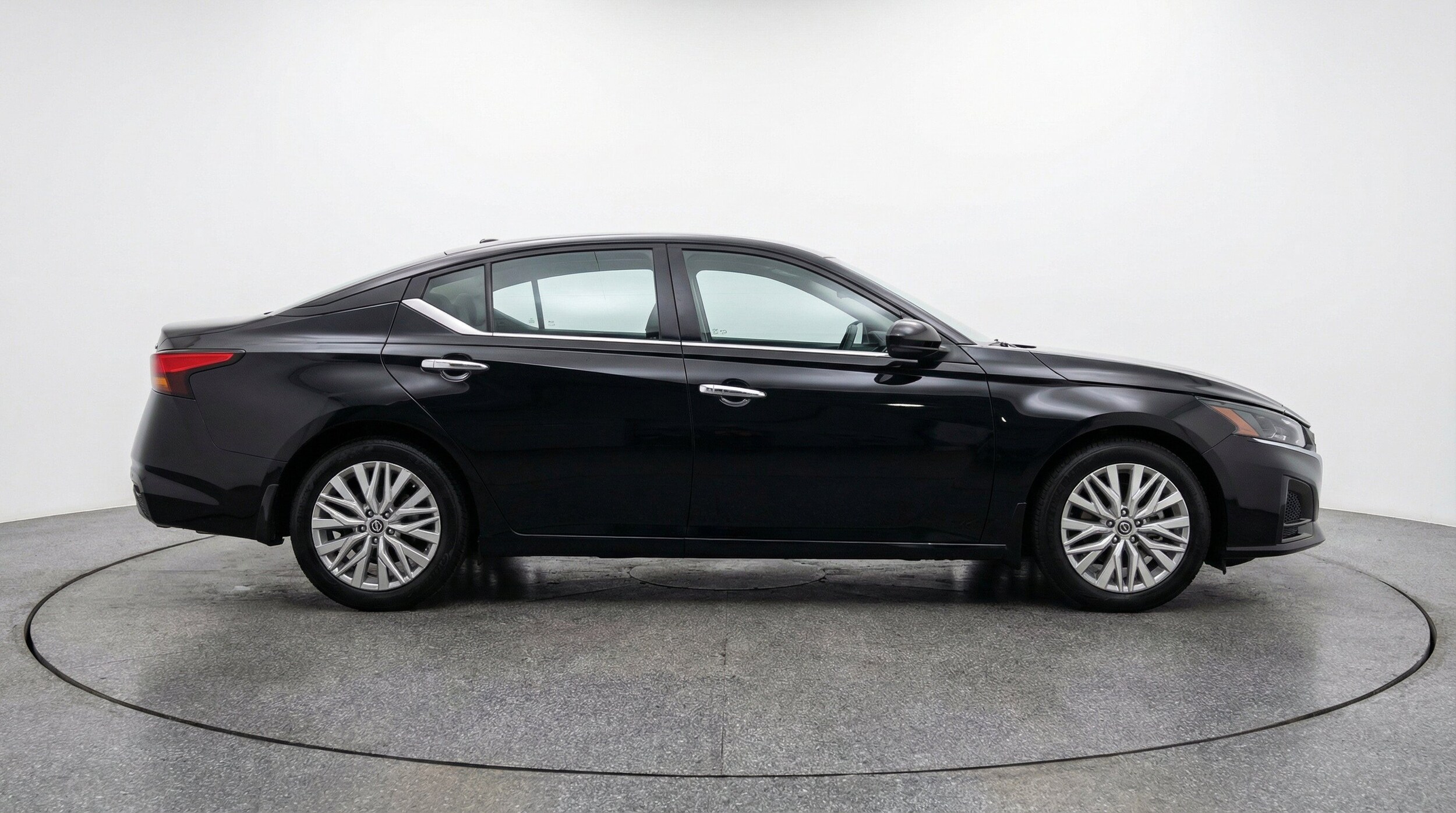 Thumbnail: 2025 Nissan Altima - 11